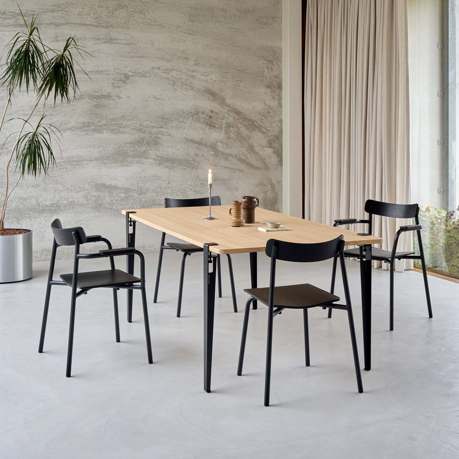 Table à manger TIPTOE - bois éco-certifié