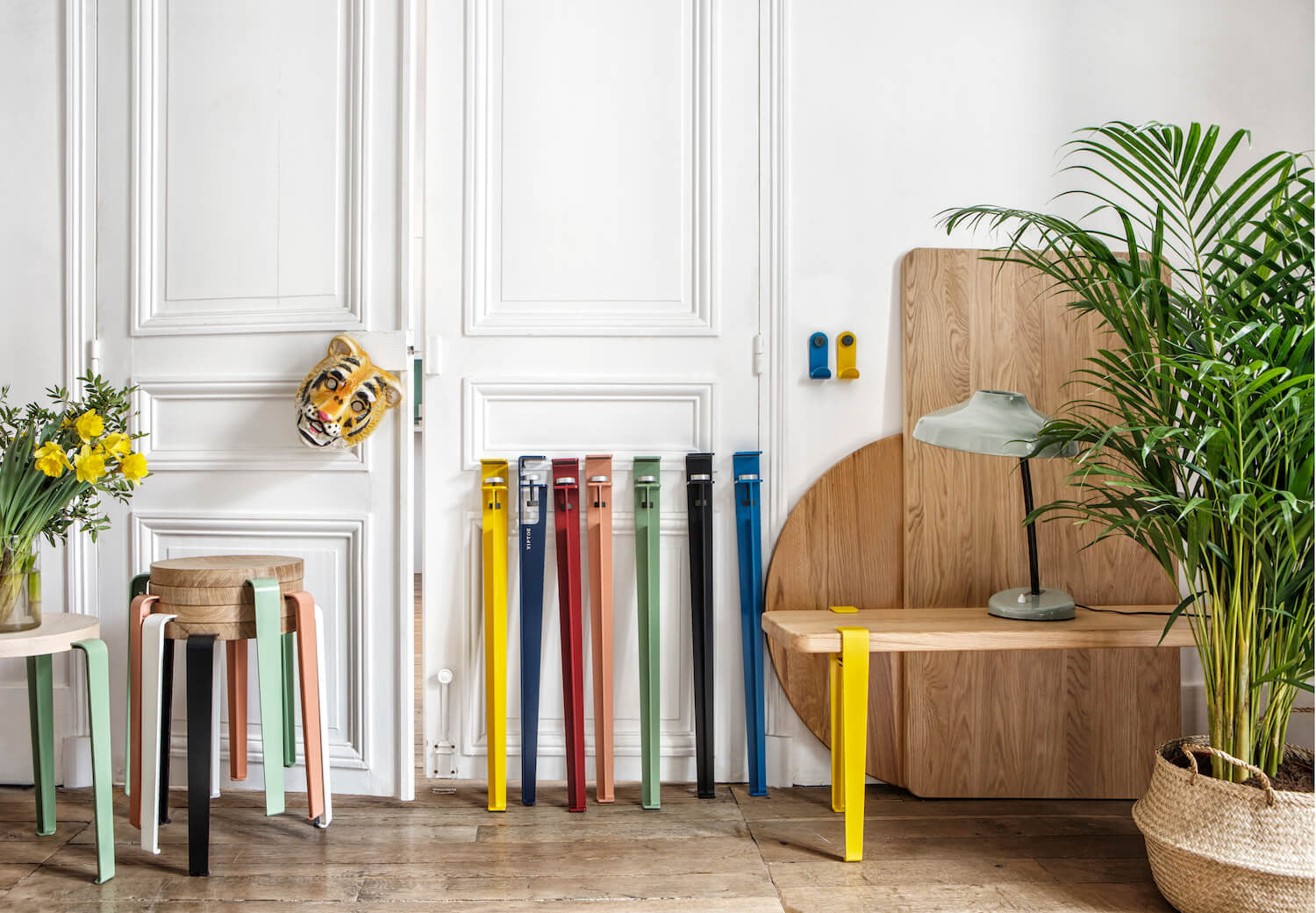 Ensemble TIPTOE de pieds de table modulables, banc d'entrée, tabouret LOU et patère JO