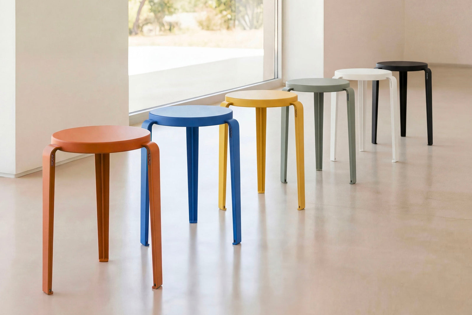 CHROMA Edition, le tabouret LOU se réinvente