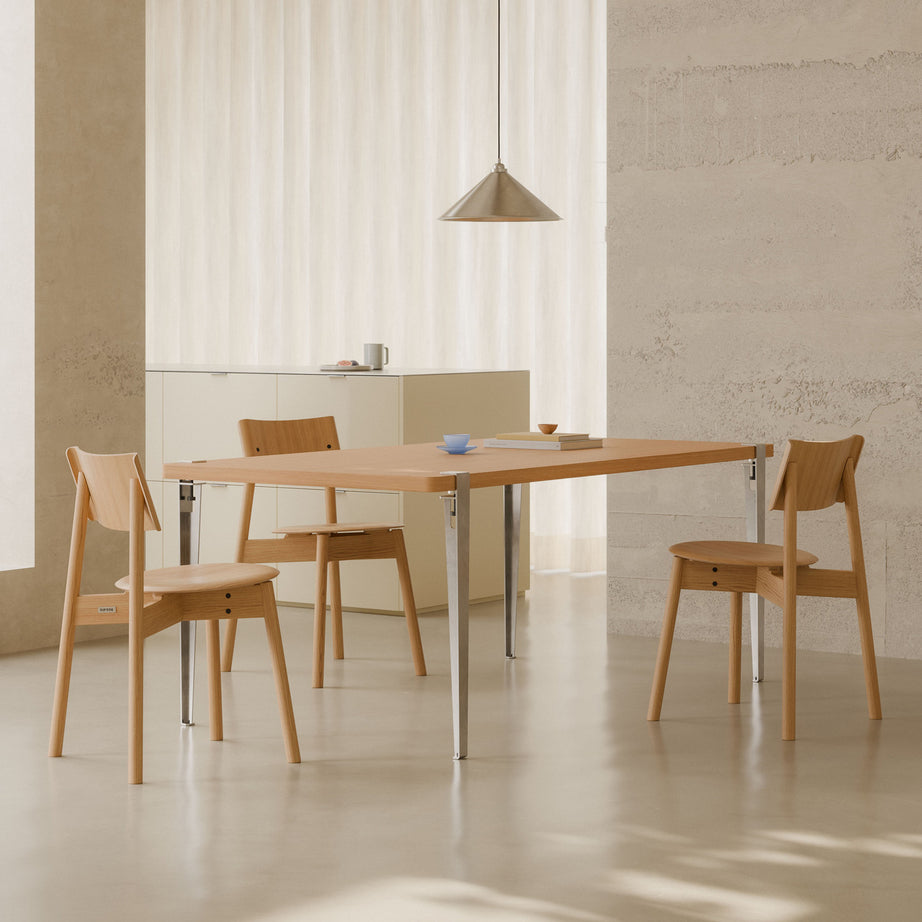 Table à manger en bois éco-certifié - Édition CORE