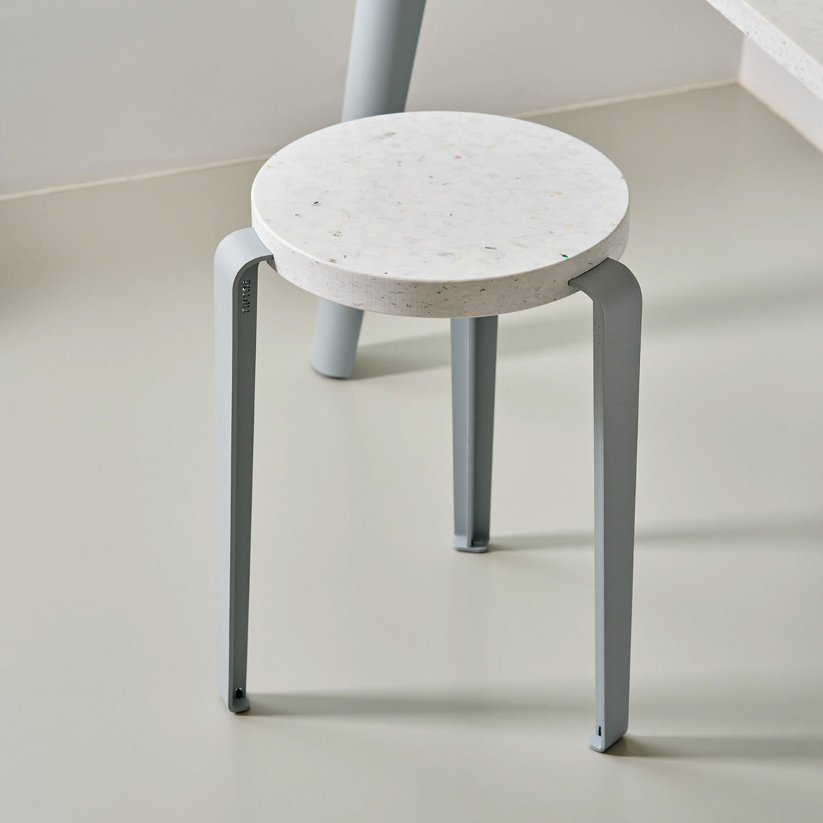 Hocker LOU aus recyceltem Kunststoff VENEZIA