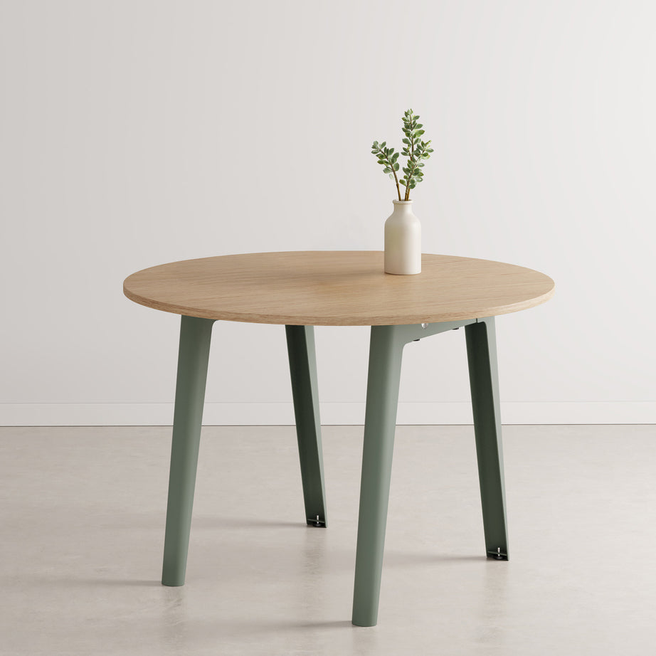 Table ronde NEW MODERN Ø 110cm - bois éco-certifié