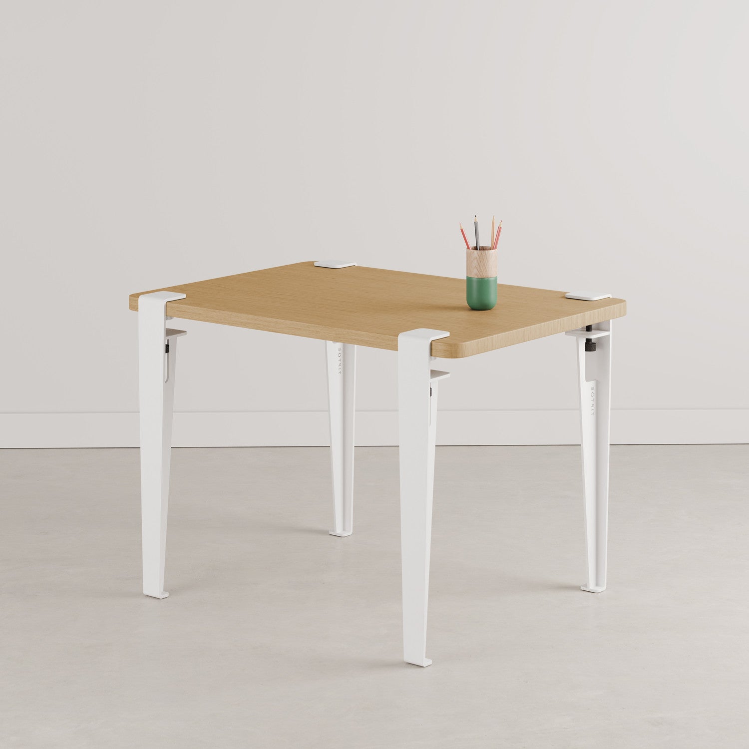 Bureau enfant TIPTOE 70x50cm - chêne massif