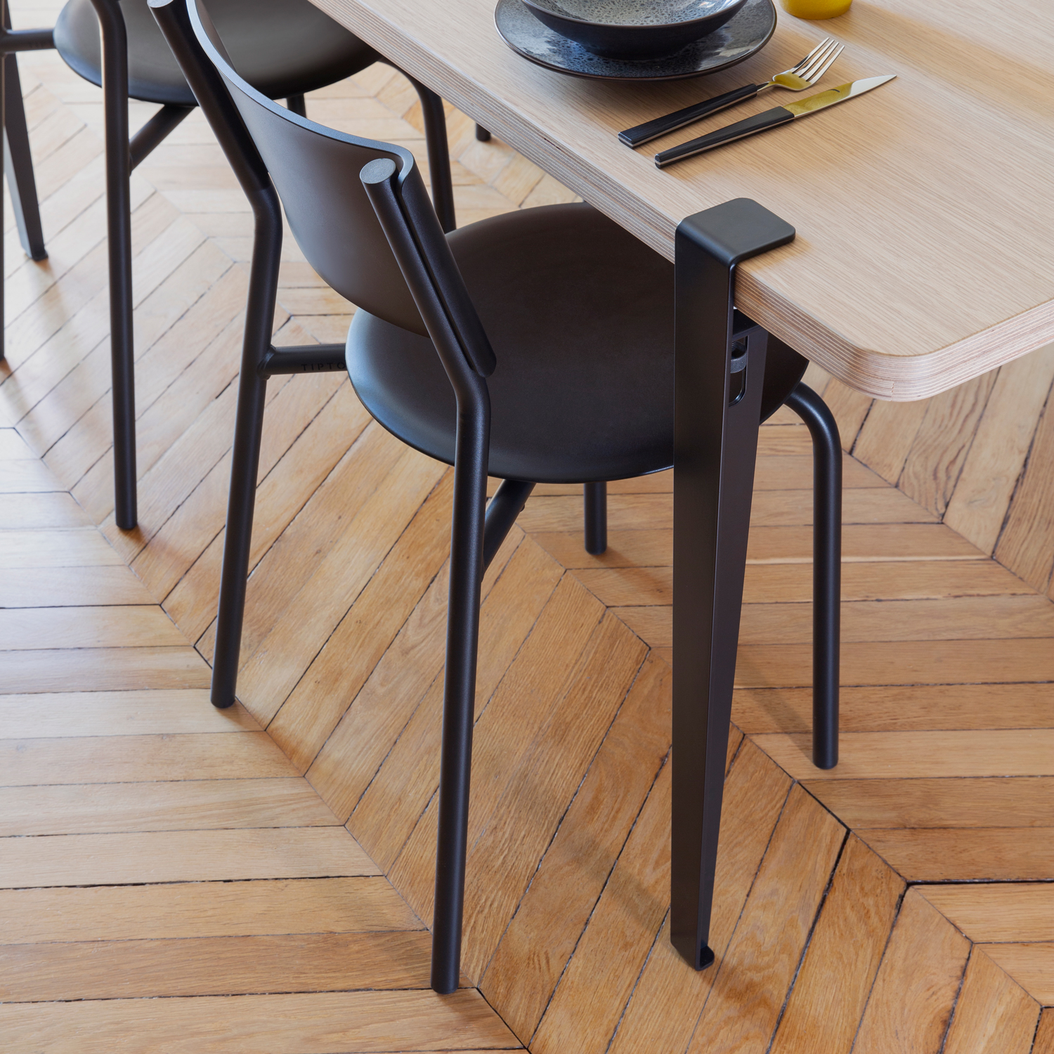 TIPTOE dining table 180x90cm - eco-certified wood