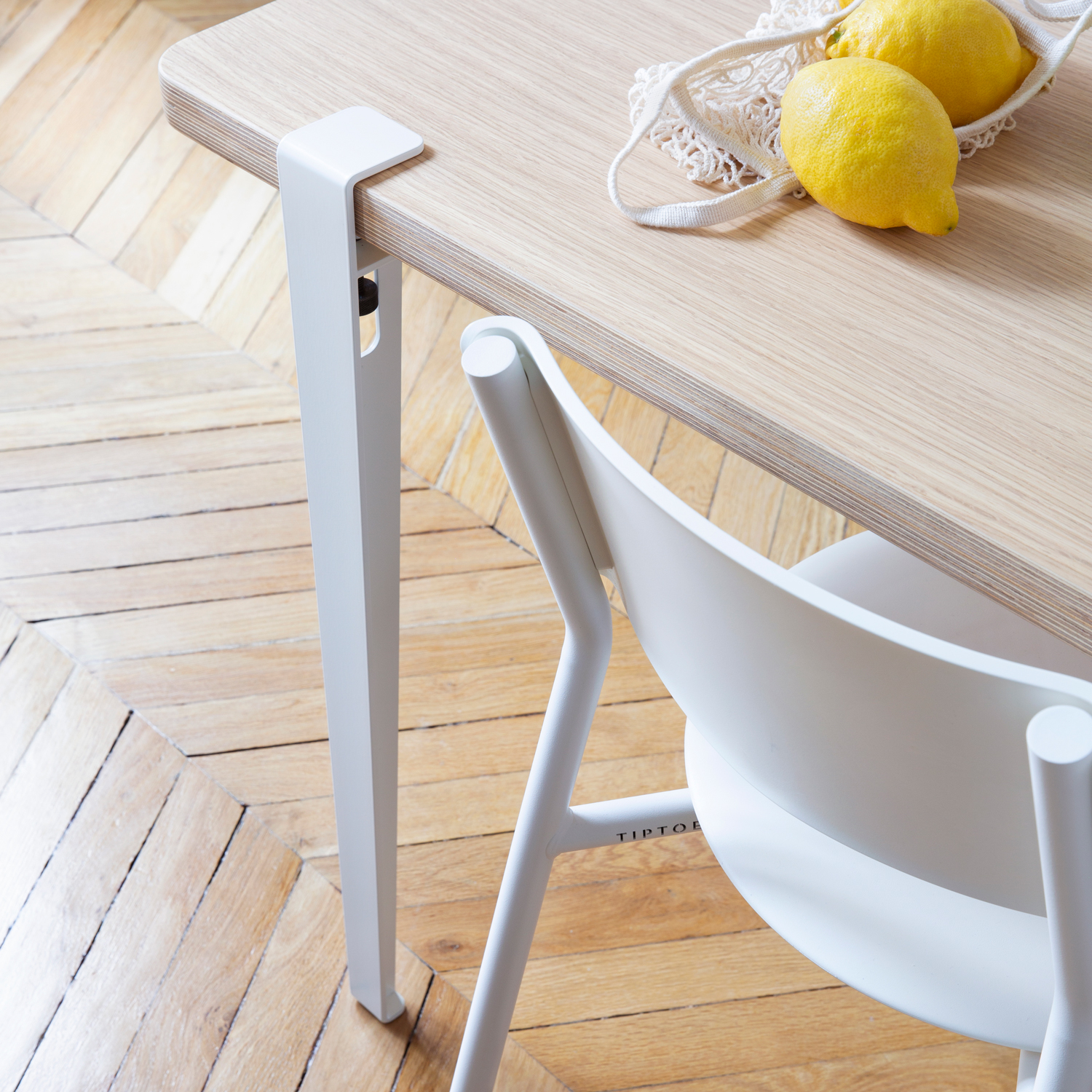TIPTOE dining table 180x90cm - eco-certified wood