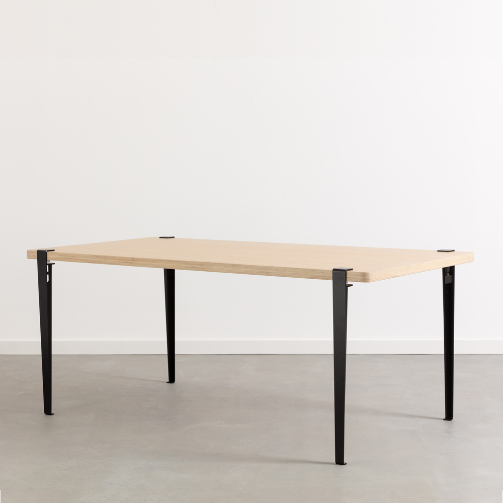 TIPTOE dining table 180x90cm - eco-certified wood