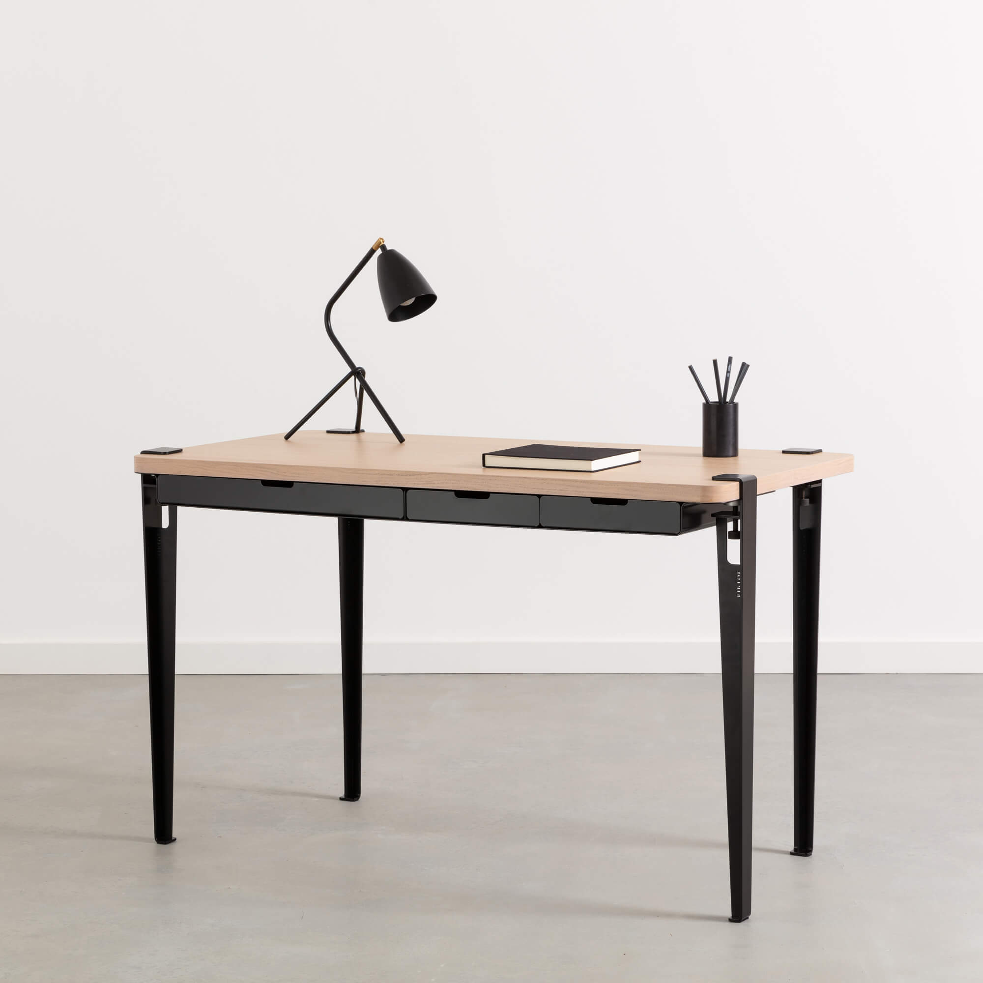 Schreibtisch TIPTOE 120x60cm mit Schubladen - öko-zertifiziertes Holz