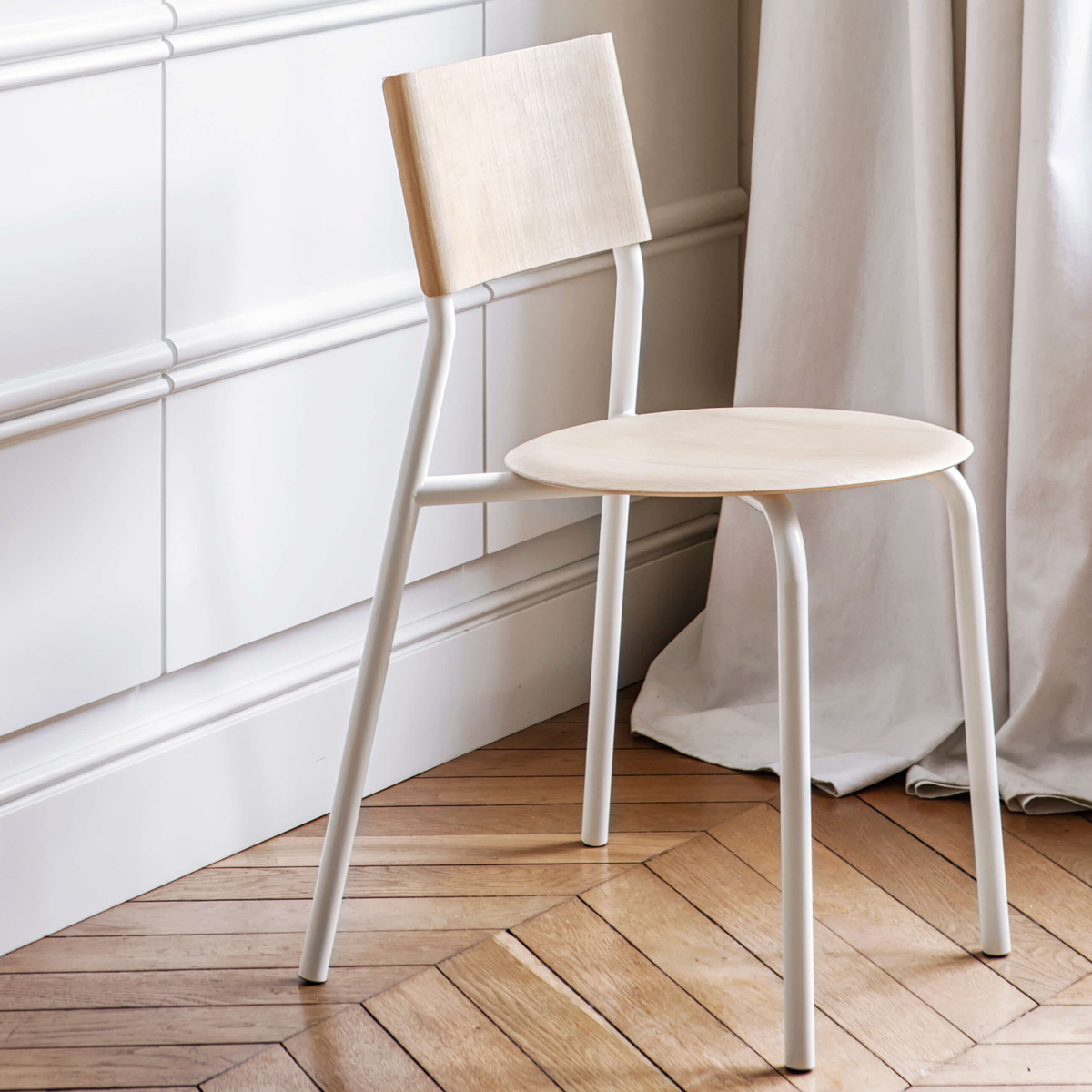 SSD chair - eco-certified wood