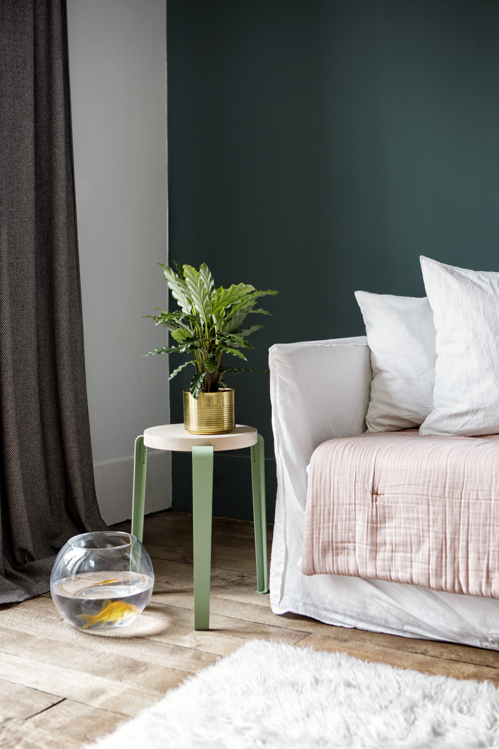 LOU stool - eco-certified wood