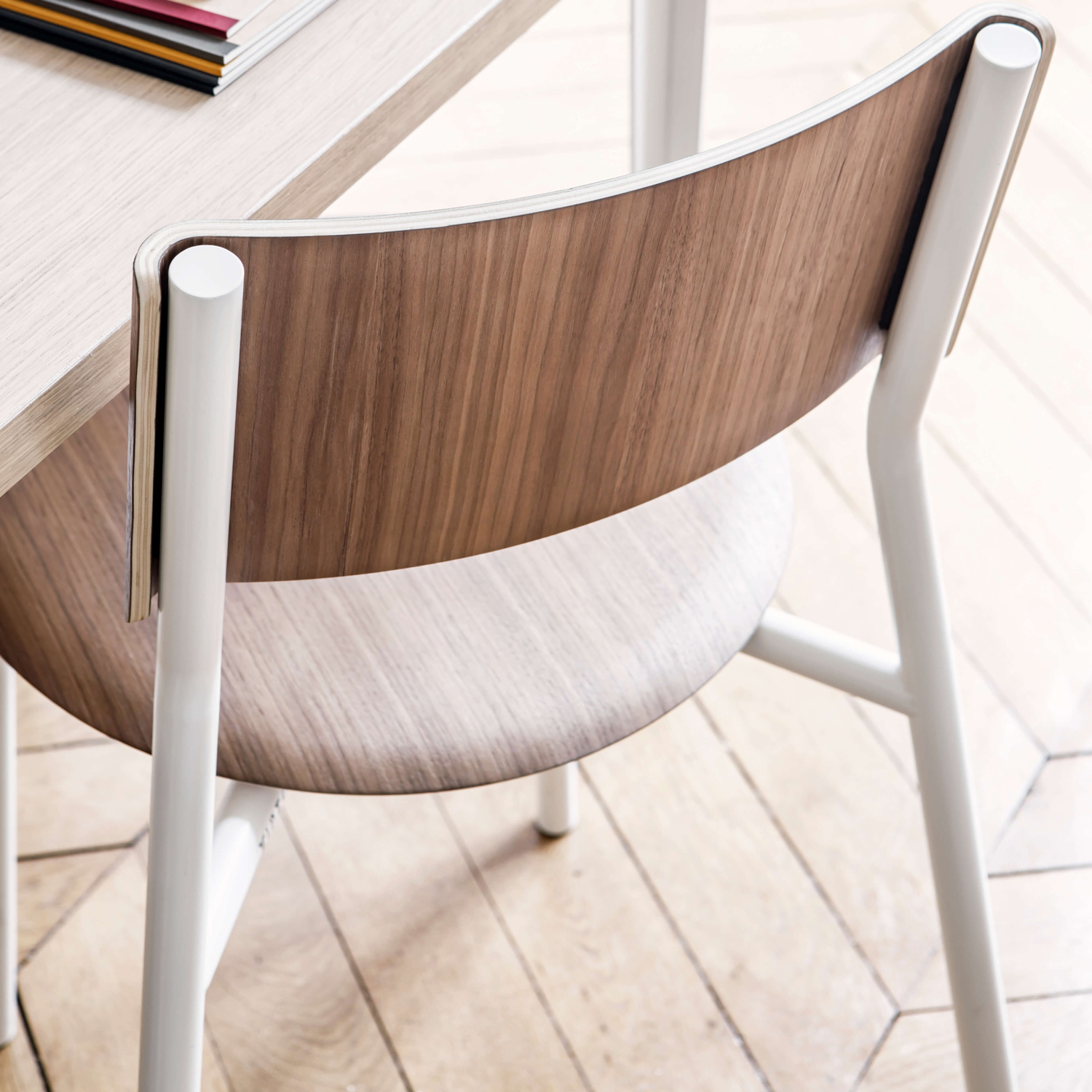 SSD chair - eco-certified wood