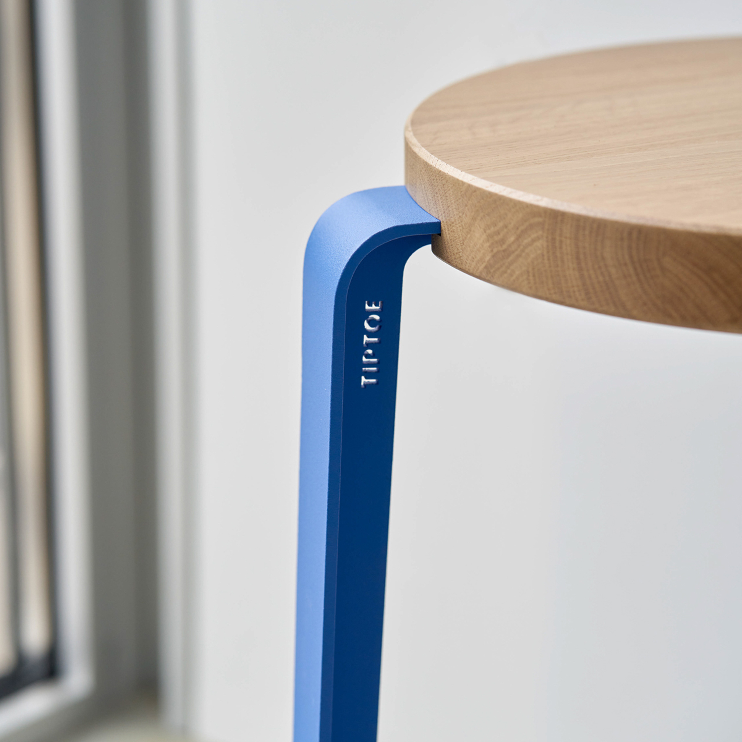Hocker LOU - massive Eiche