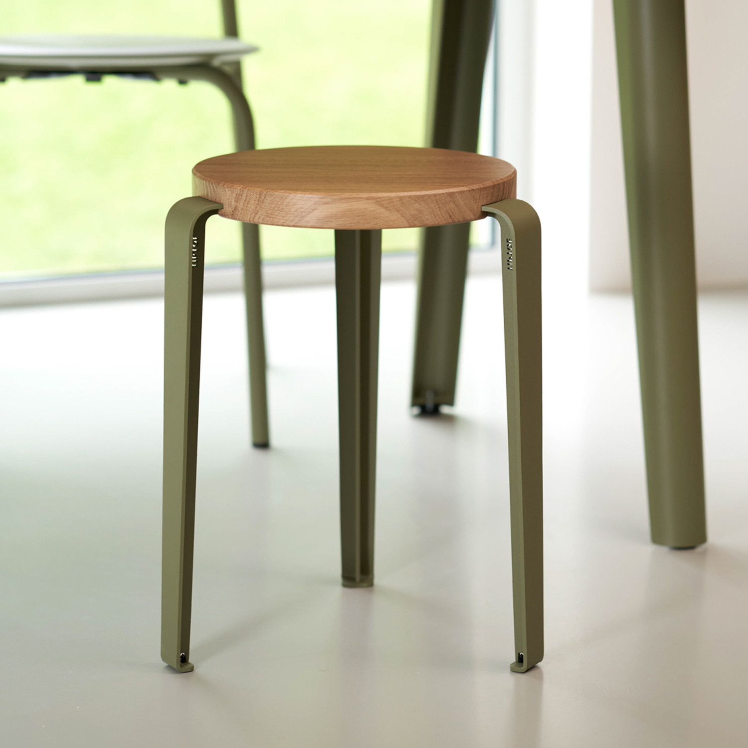 Hocker LOU - massive Eiche