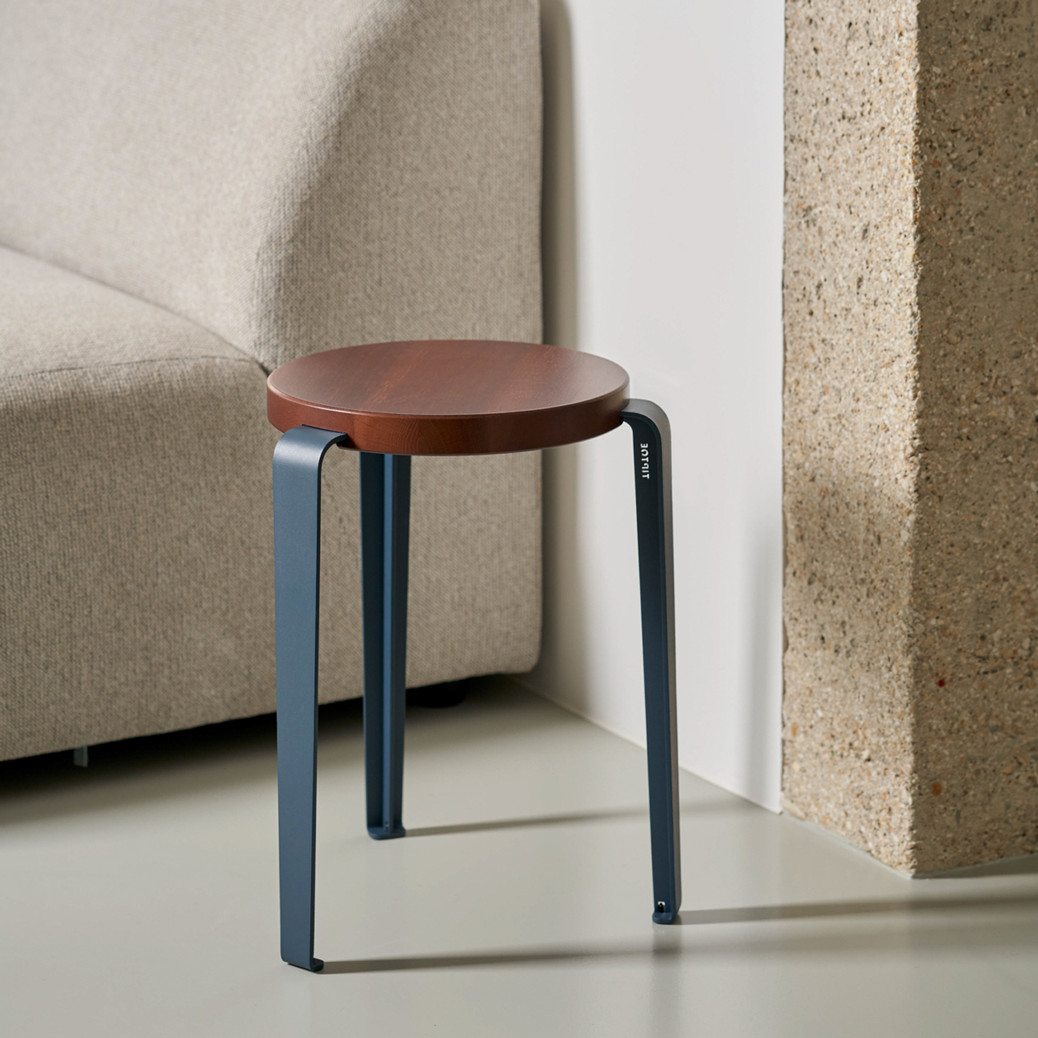 Hocker LOU - massive Eiche