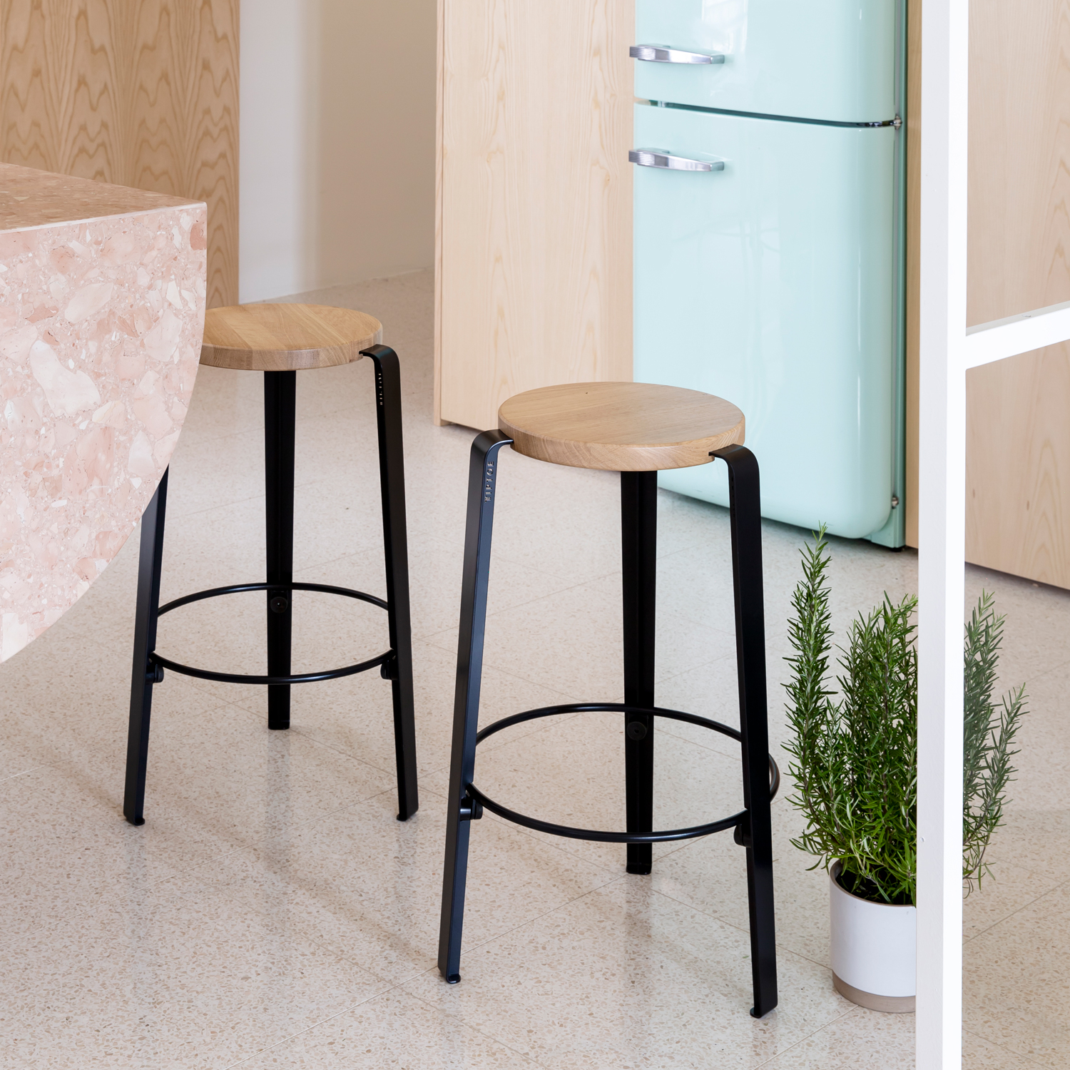 Bar stool - eco-certified wood - 66cm "Imperfect"