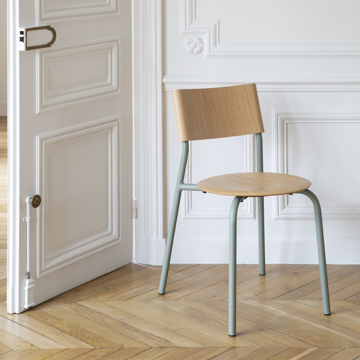 SSD chair - eco-certified wood