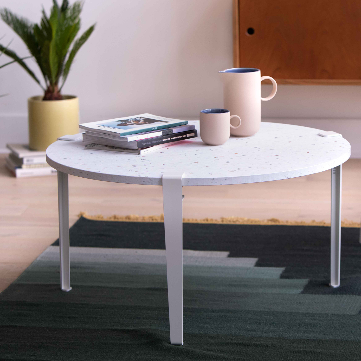 TIPTOE round coffee table Ø 80cm - Venezia recycled plastic "Imperfect"