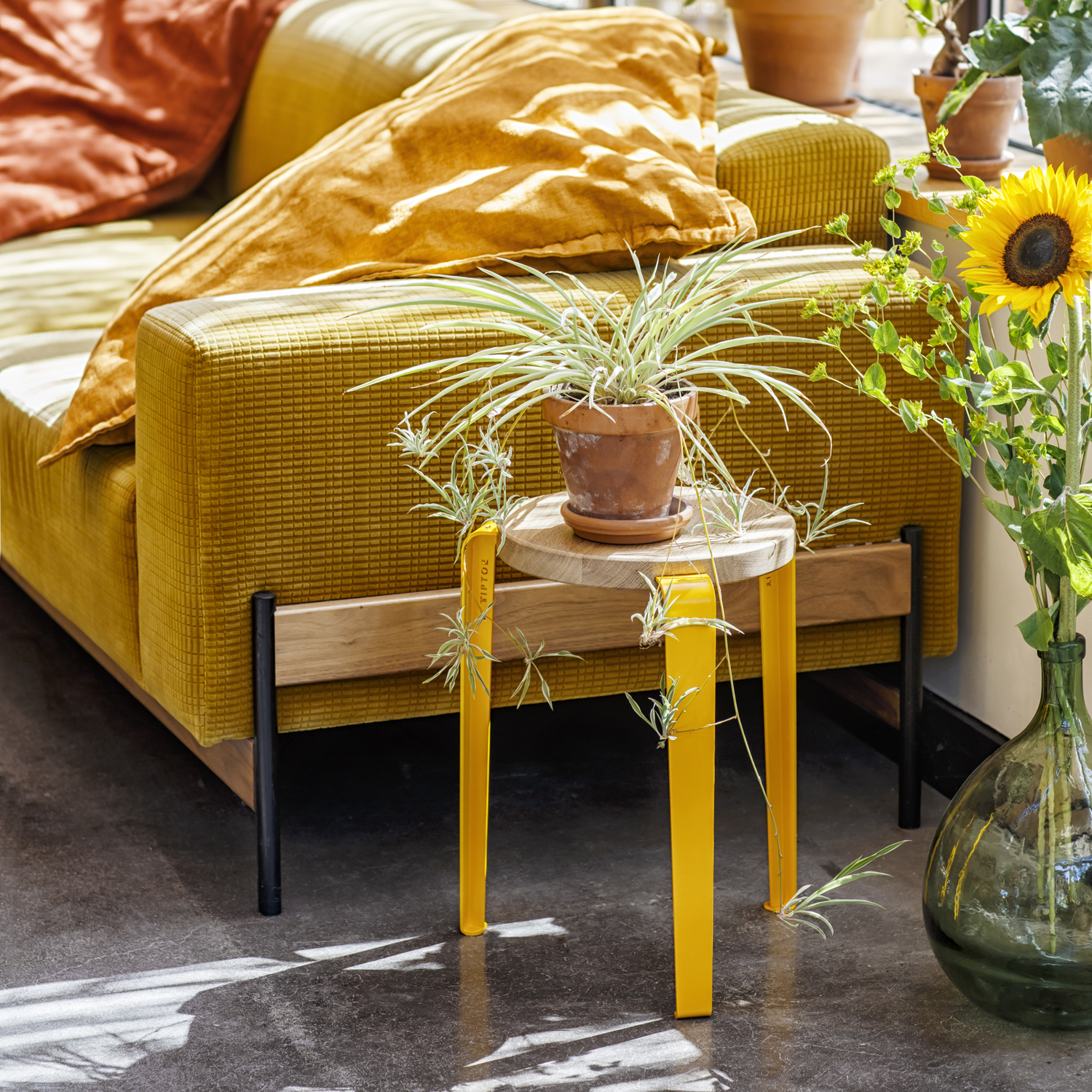 LOU stool - eco-certified wood