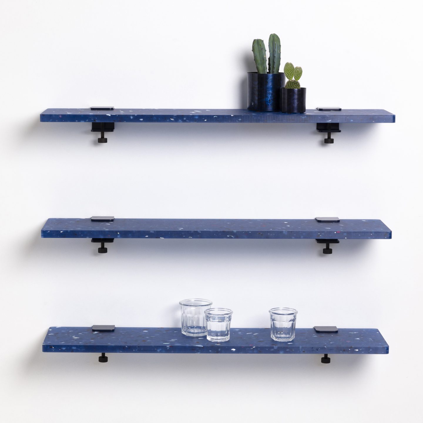 Set of 3 BRACKET wall shelves - Pacifico recycled plastic - 60 or 90cm