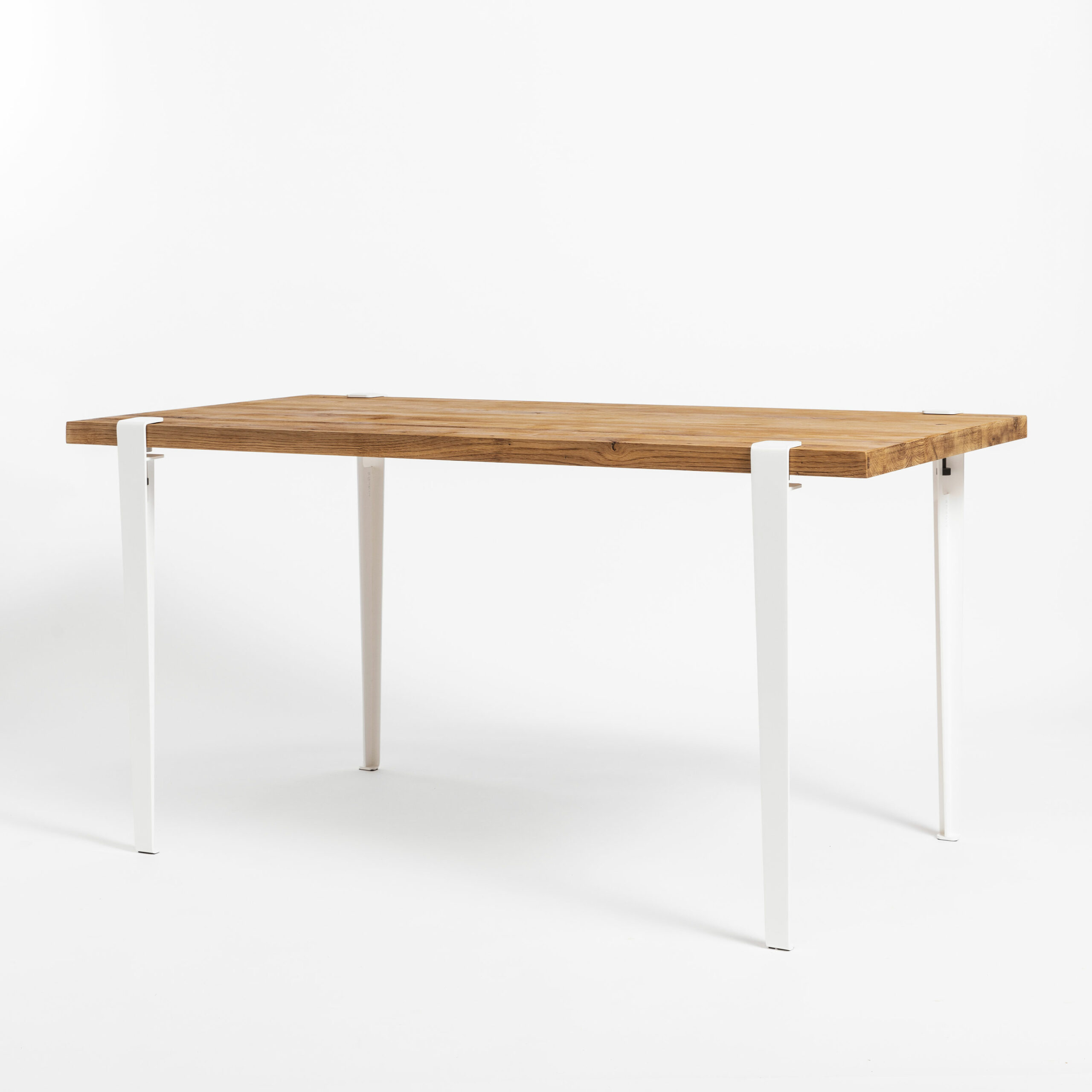 Table à manger TIPTOE en bois ancien recyclé avec pieds de table