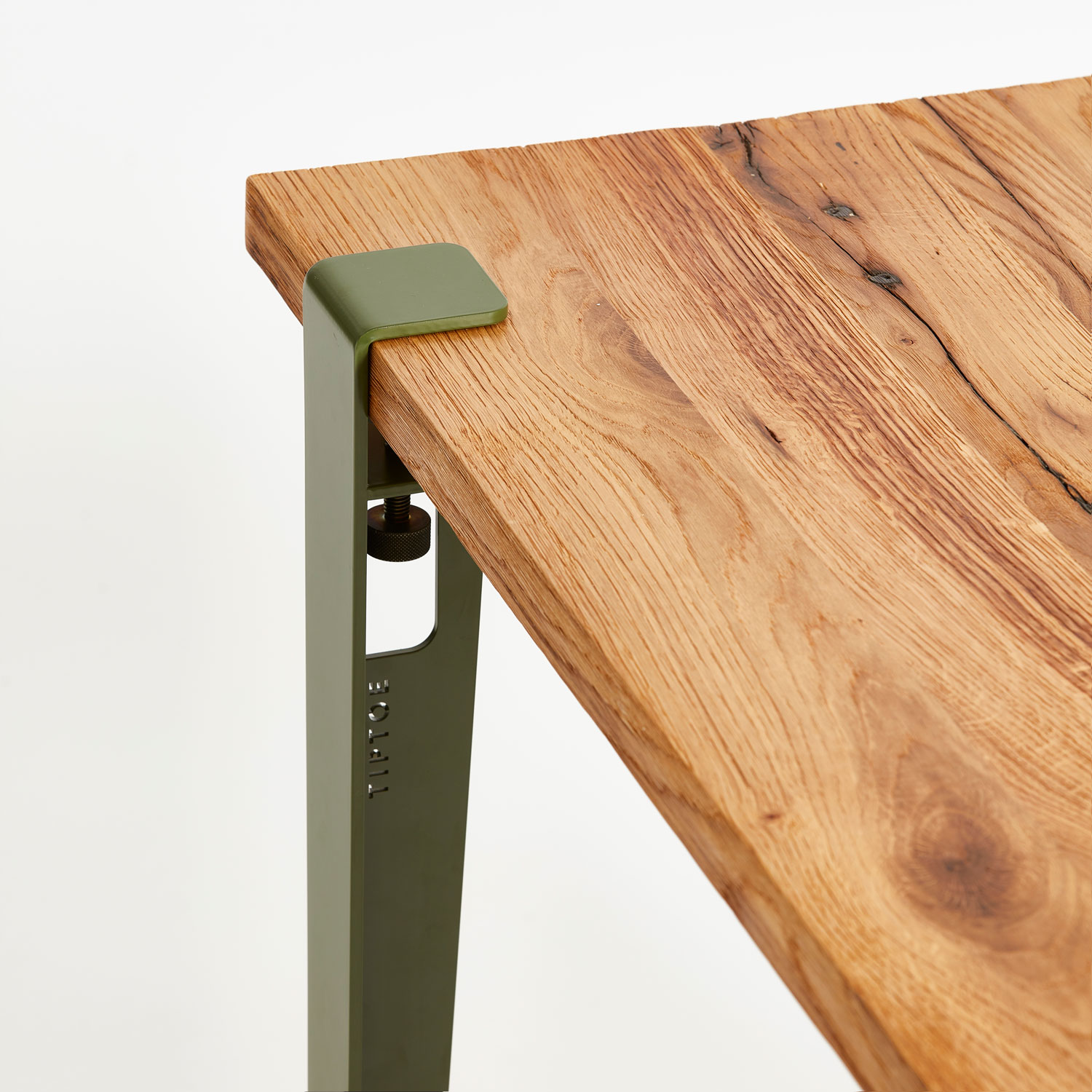 Plateau de table TIPTOE en bois ancien recyclé et pied de table