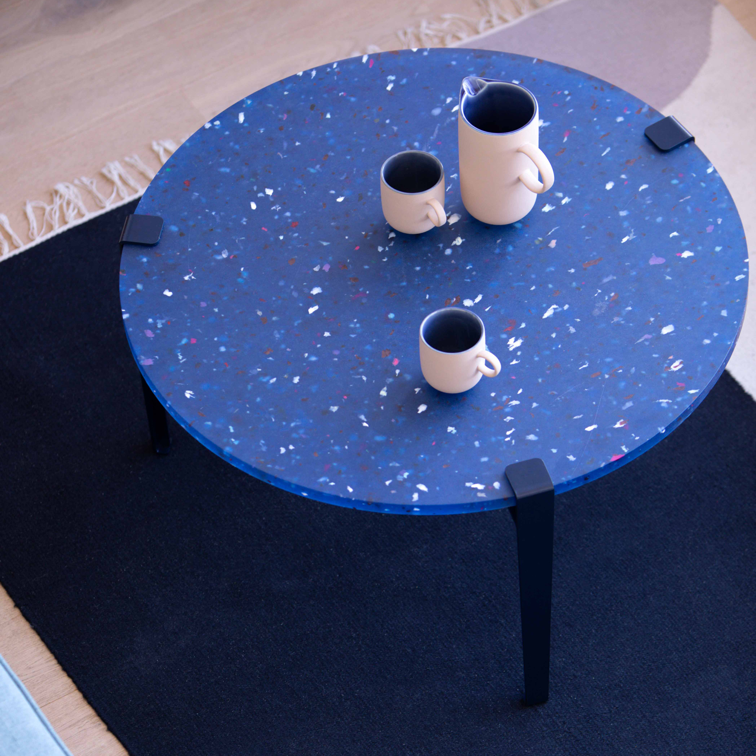 TIPTOE round coffee table Ø 80cm - Pacifico recycled plastic