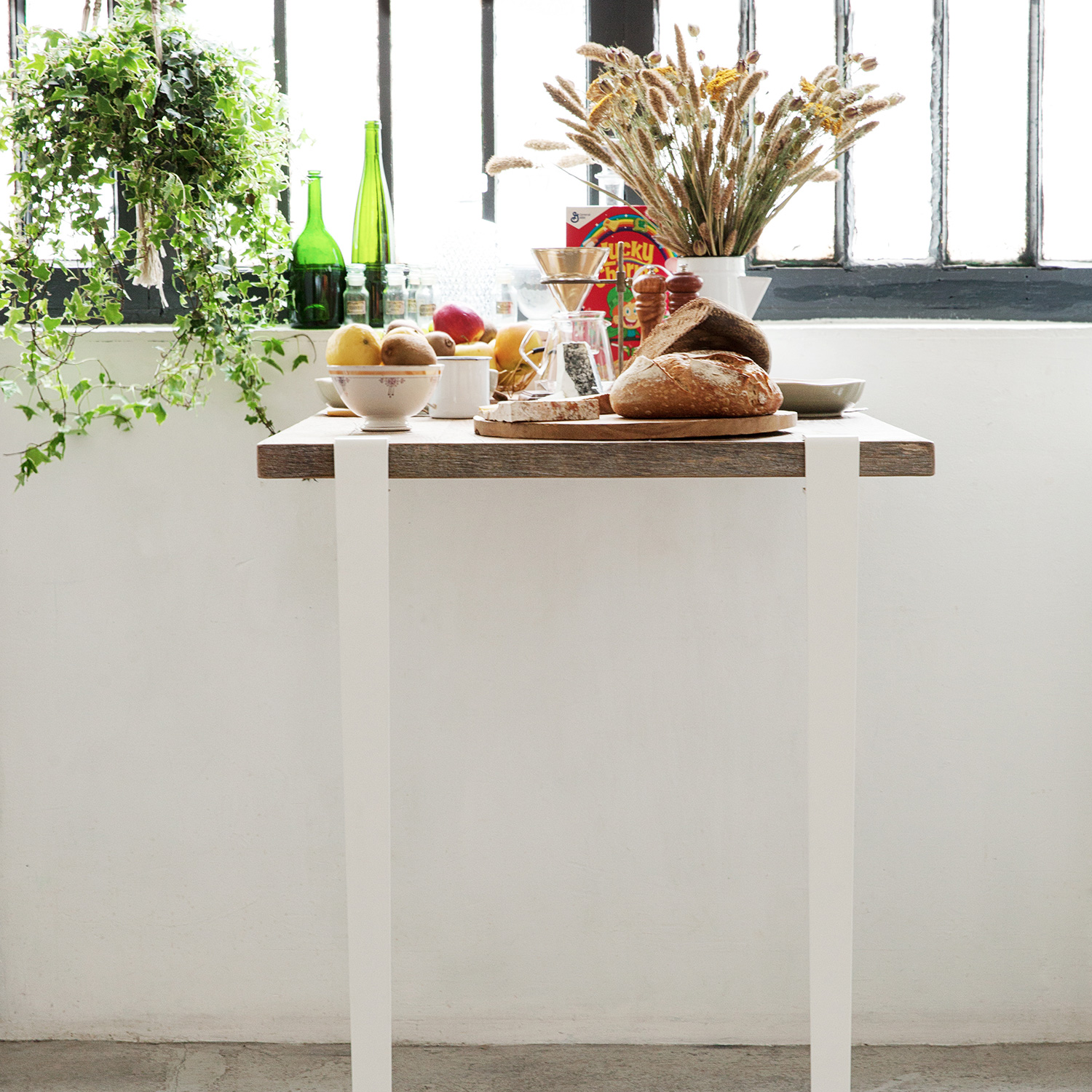 Bar table leg 110cm and wall BRACKET