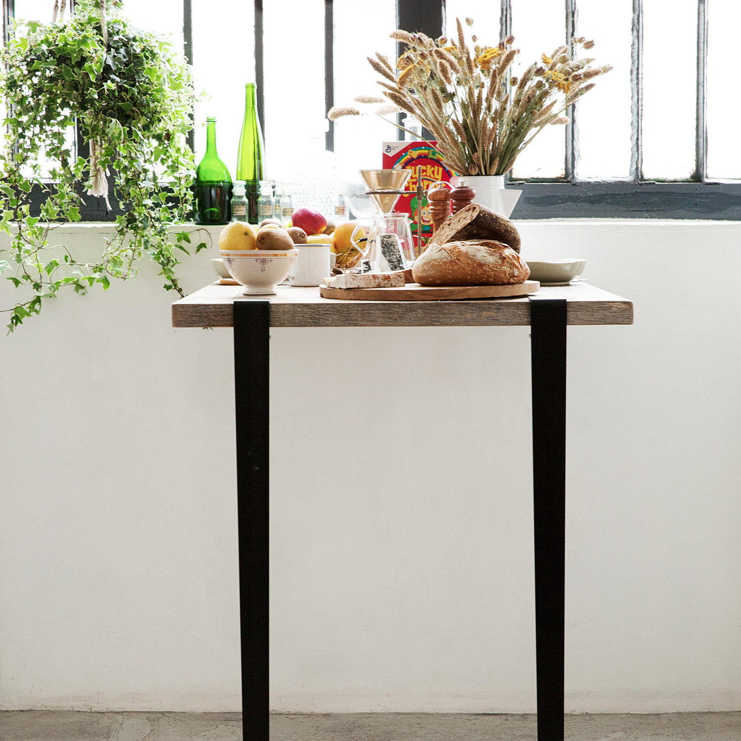 Bar table leg 110cm and wall BRACKET