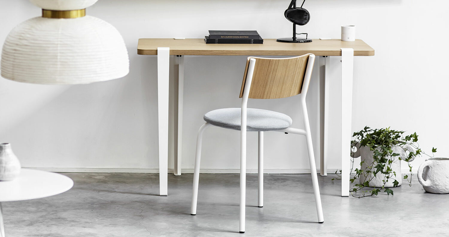 chaise tissu et bureau metal blanc