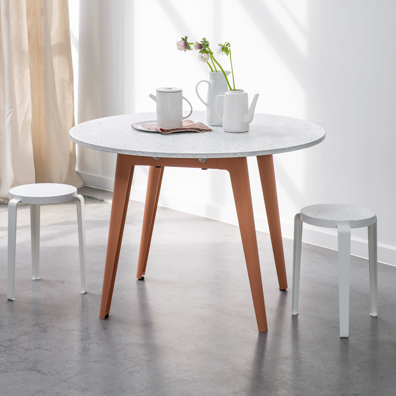 NEW MODERN round table Ø 108cm - Venezia recycled plastic