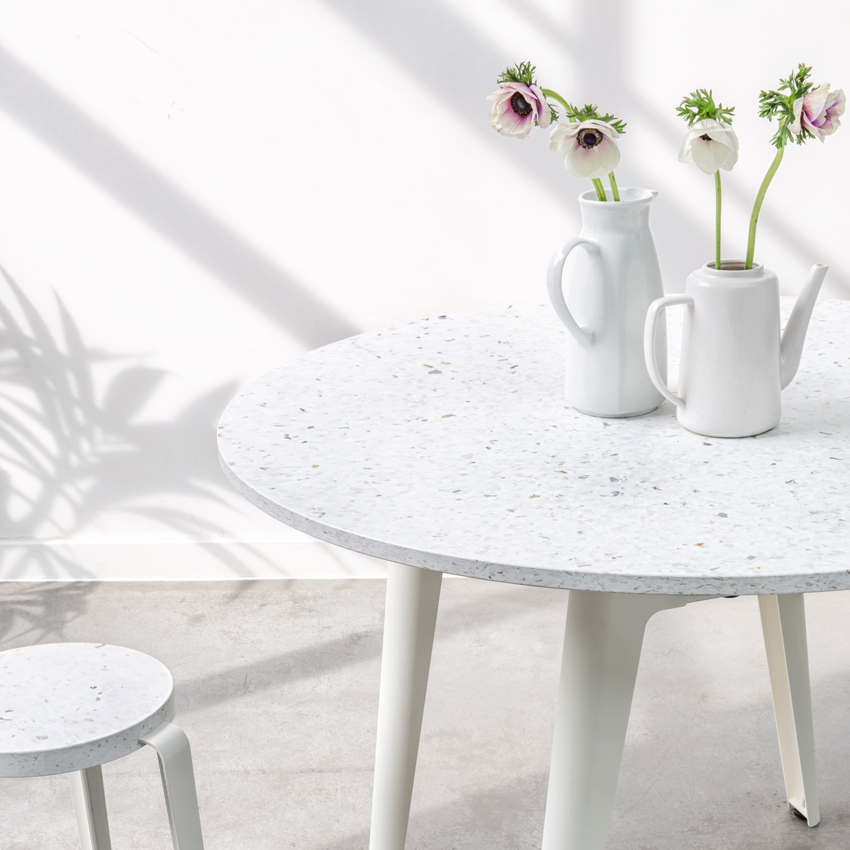 NEW MODERN round table Ø 108cm - Venezia recycled plastic