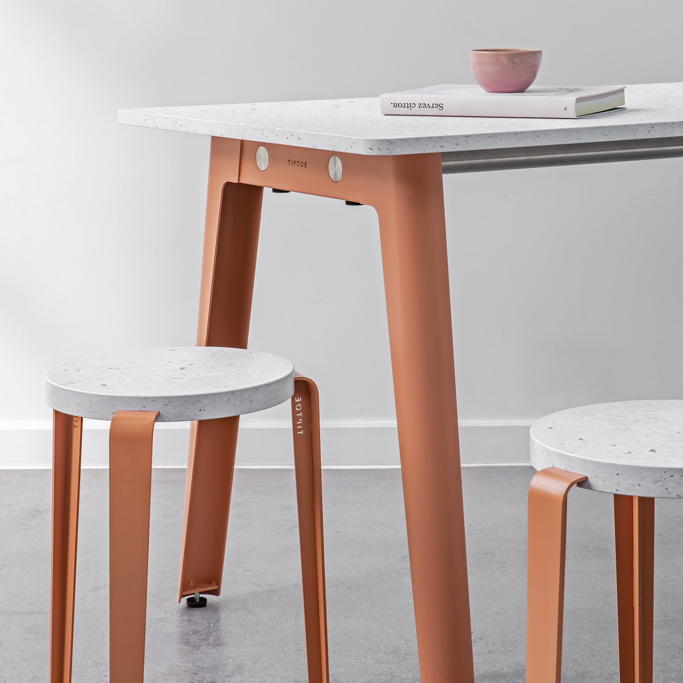 NEW MODERN desk - Venezia recycled plastic