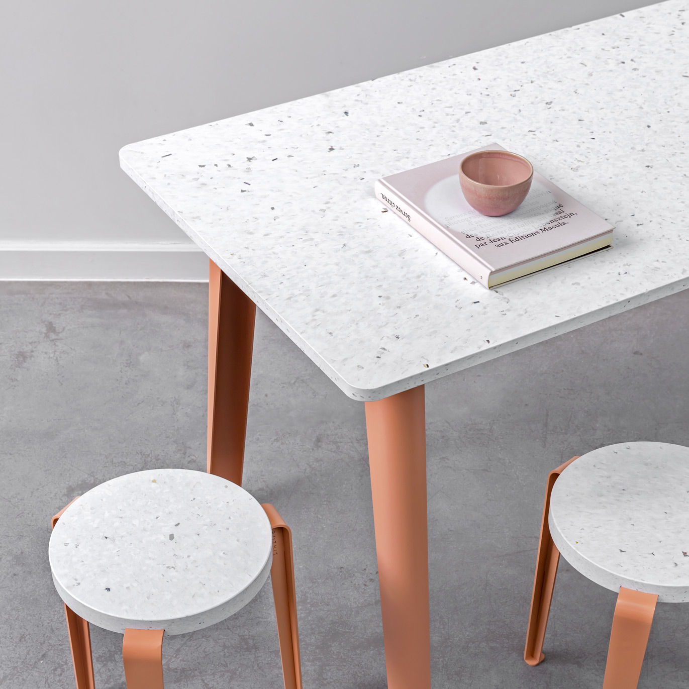 NEW MODERN desk - Venezia recycled plastic