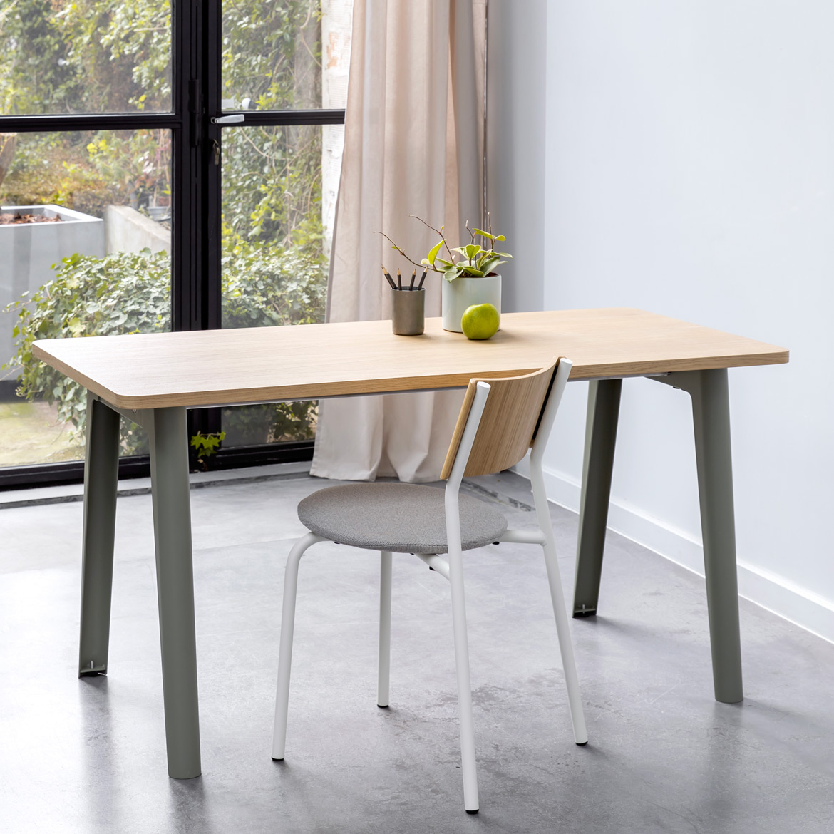 NEW MODERN desk - eco-certified wood