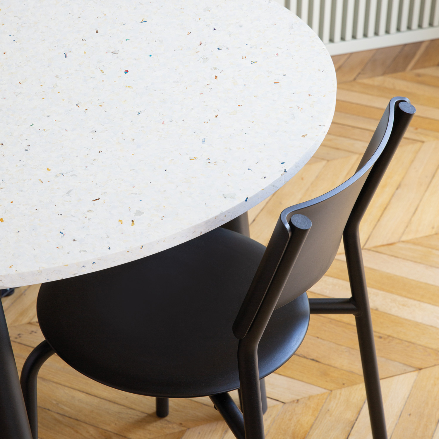 NEW MODERN round table Ø 108cm - Venezia recycled plastic
