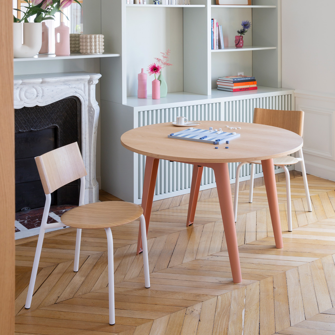 NEW MODERN round table Ø 110cm - eco-certified wood