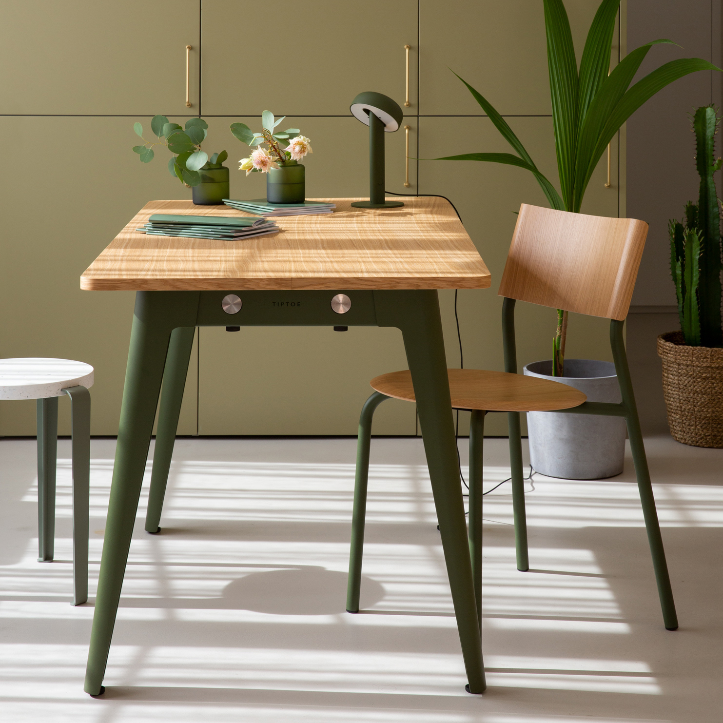 NEW MODERN desk - eco-certified wood