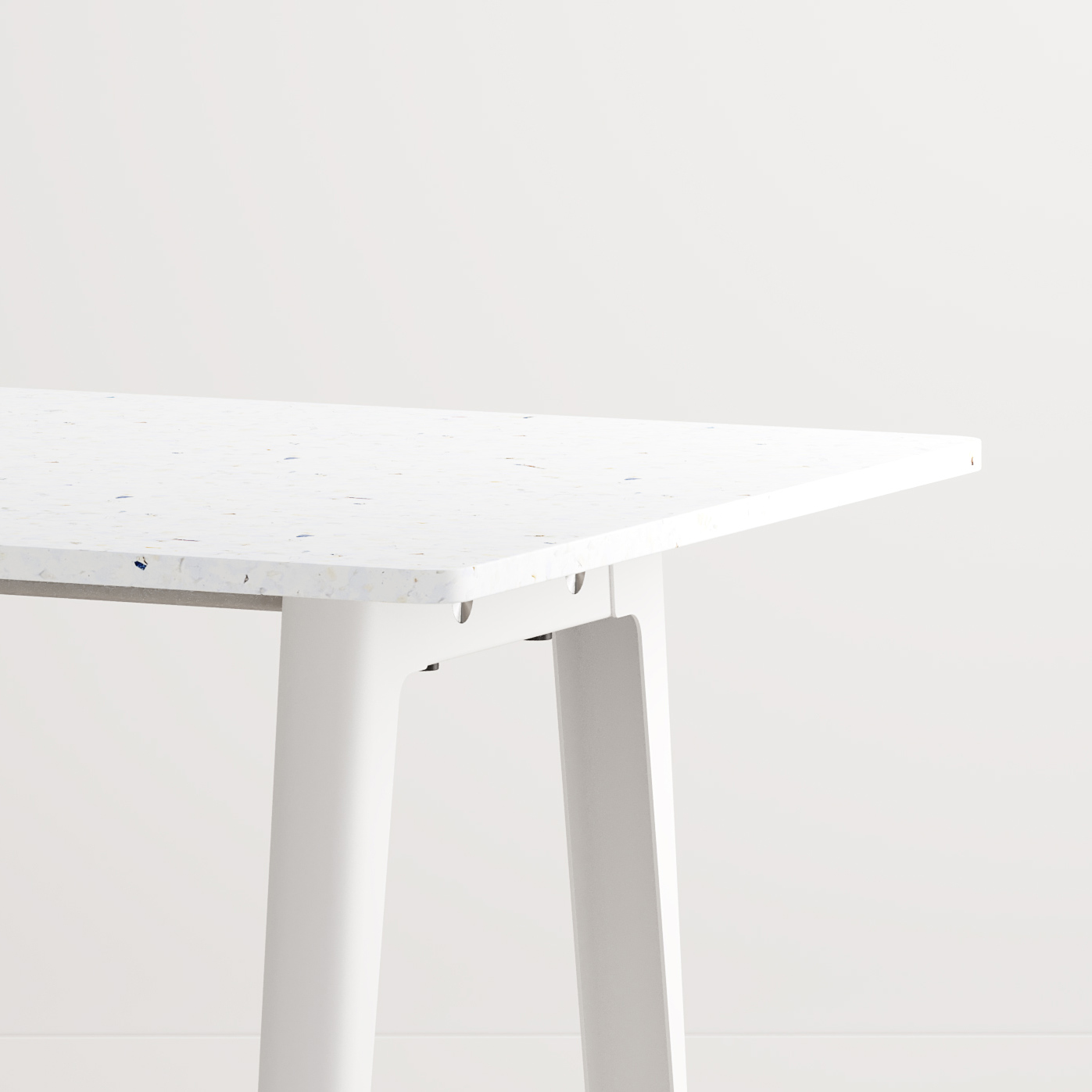 NEW MODERN meeting table – recycled plastic