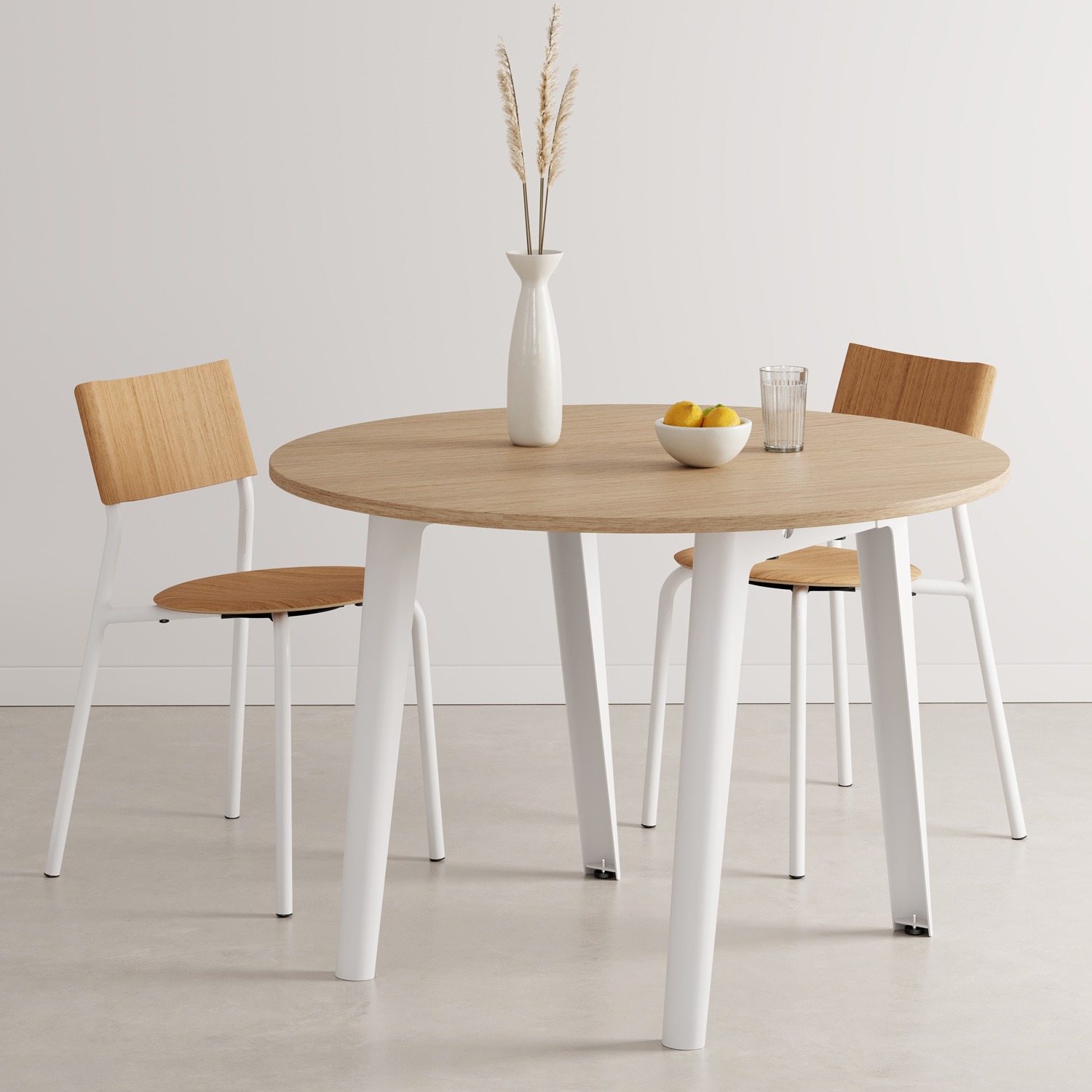 NEW MODERN round table Ø 110cm - eco-certified wood