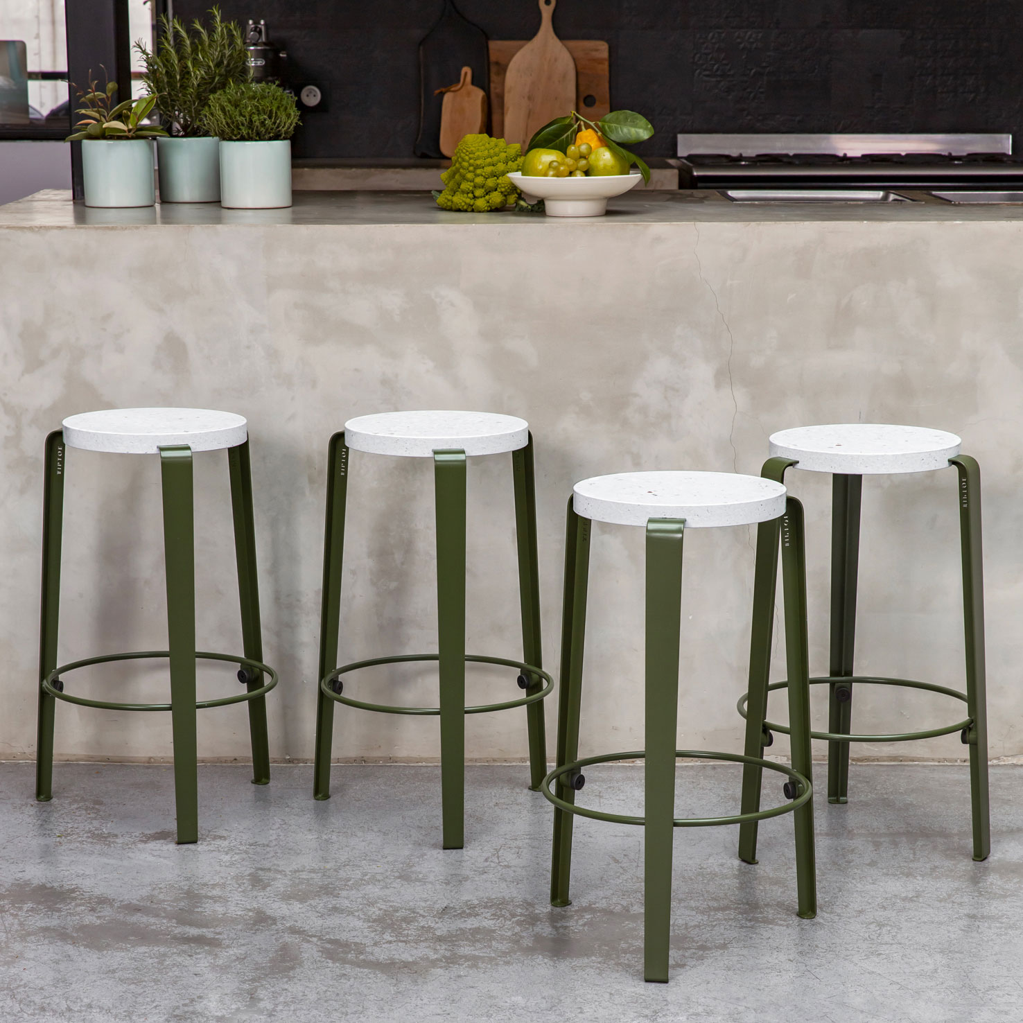 Barhocker LOU - recycelter Kunststoff Venezia - 66cm