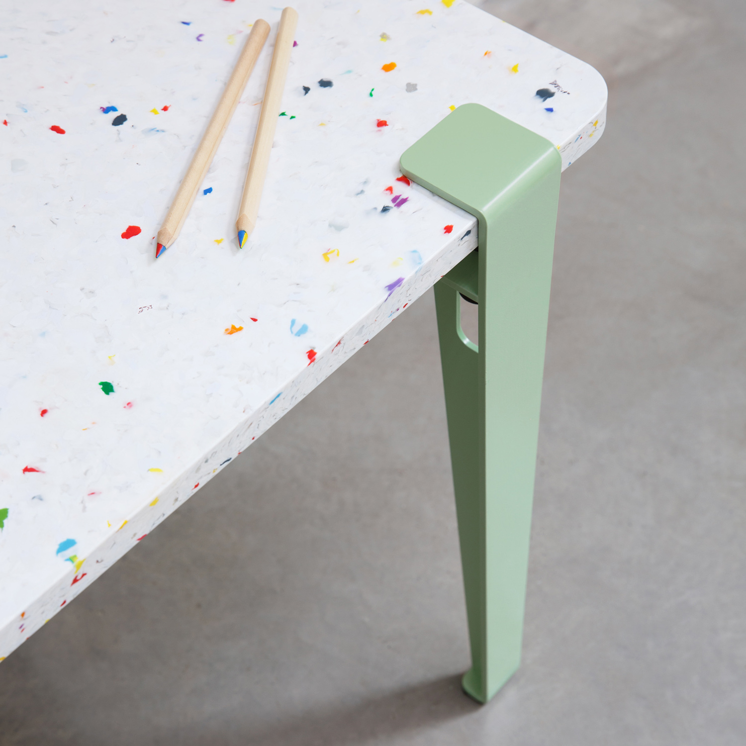 KIDS desk – recycled plastic Tutti Frutti