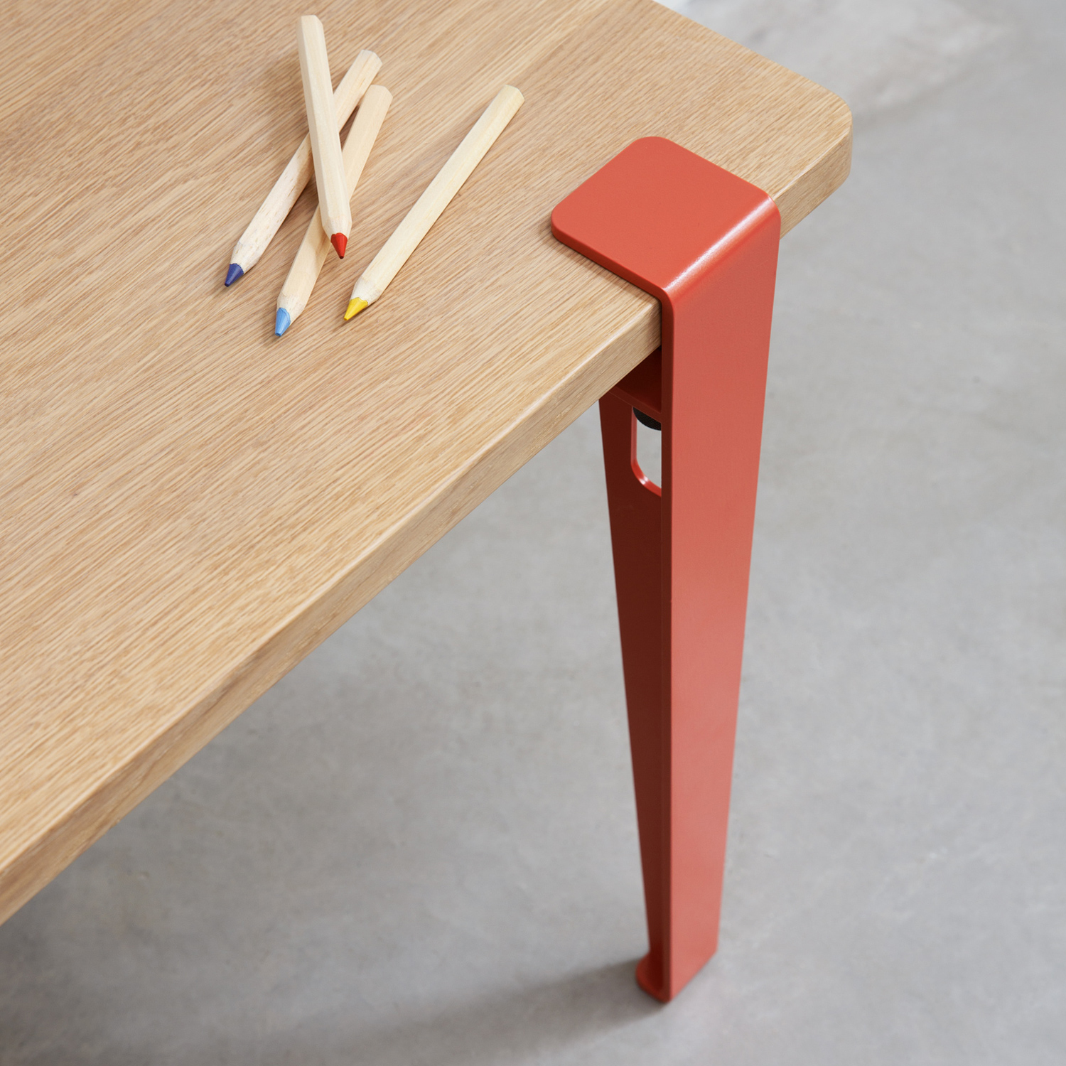 Kinderschreibtisch TIPTOE 70x50cm - massive Eiche