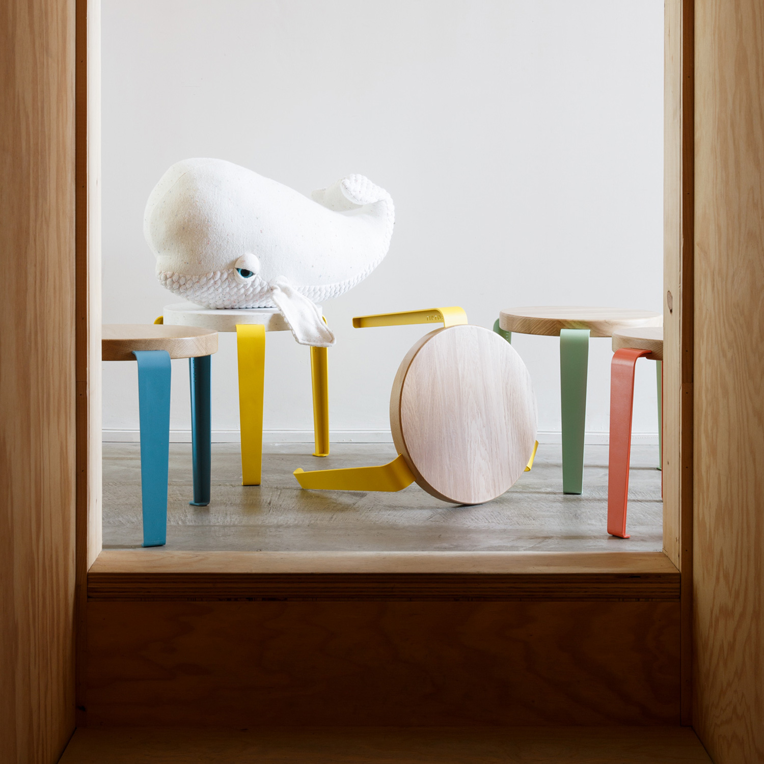 Kinderhocker - massive Eiche