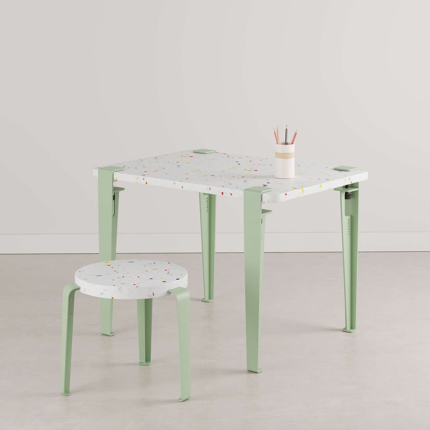 MINI LOU kids stool – recycled plastic