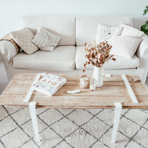 DIY: make your own coffee table
