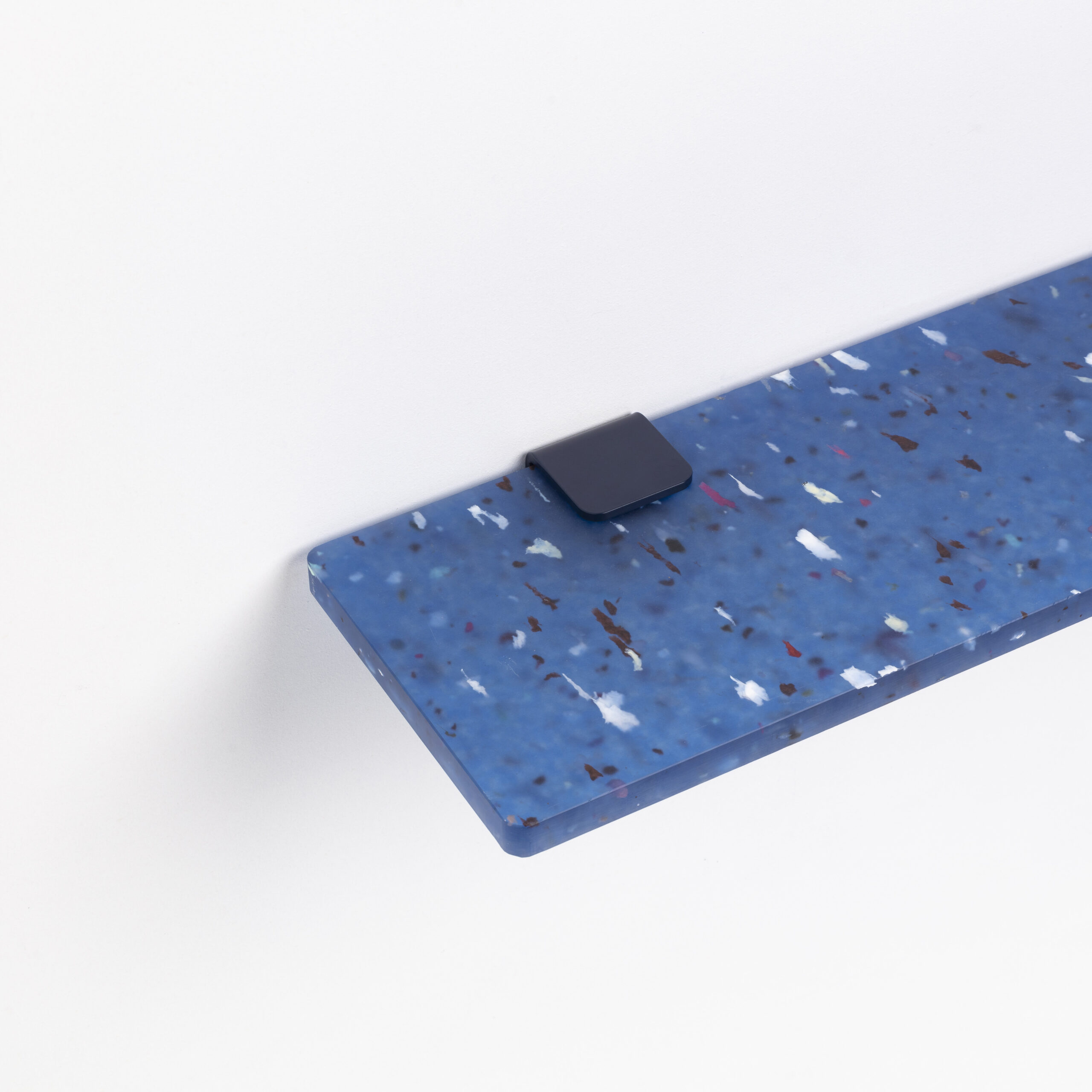BRACKET Wandregal - recycelter Kunststoff Pacifico - 60 und 90cm