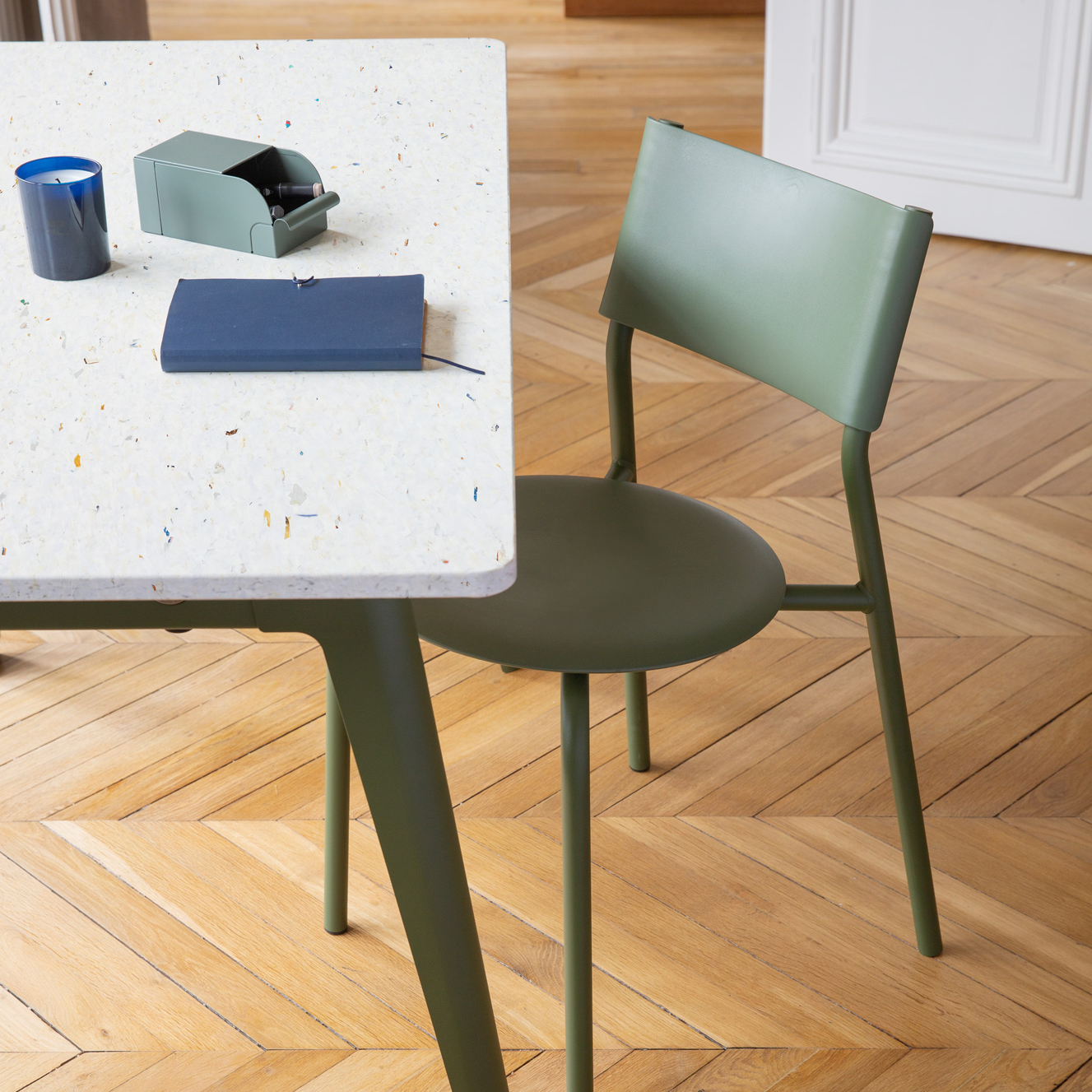 NEW MODERN desk - Venezia recycled plastic