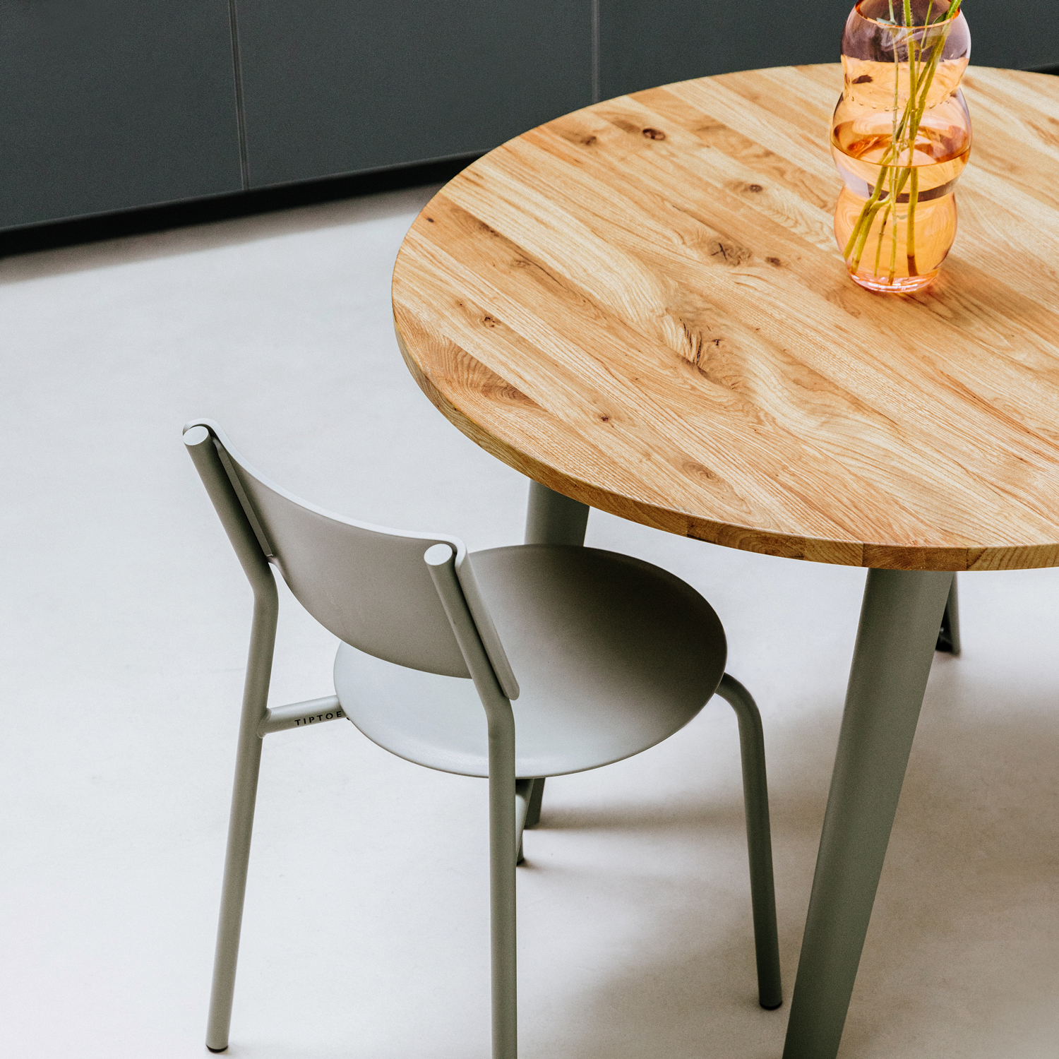 NEW MODERN round table Ø 110cm - reclaimed wood