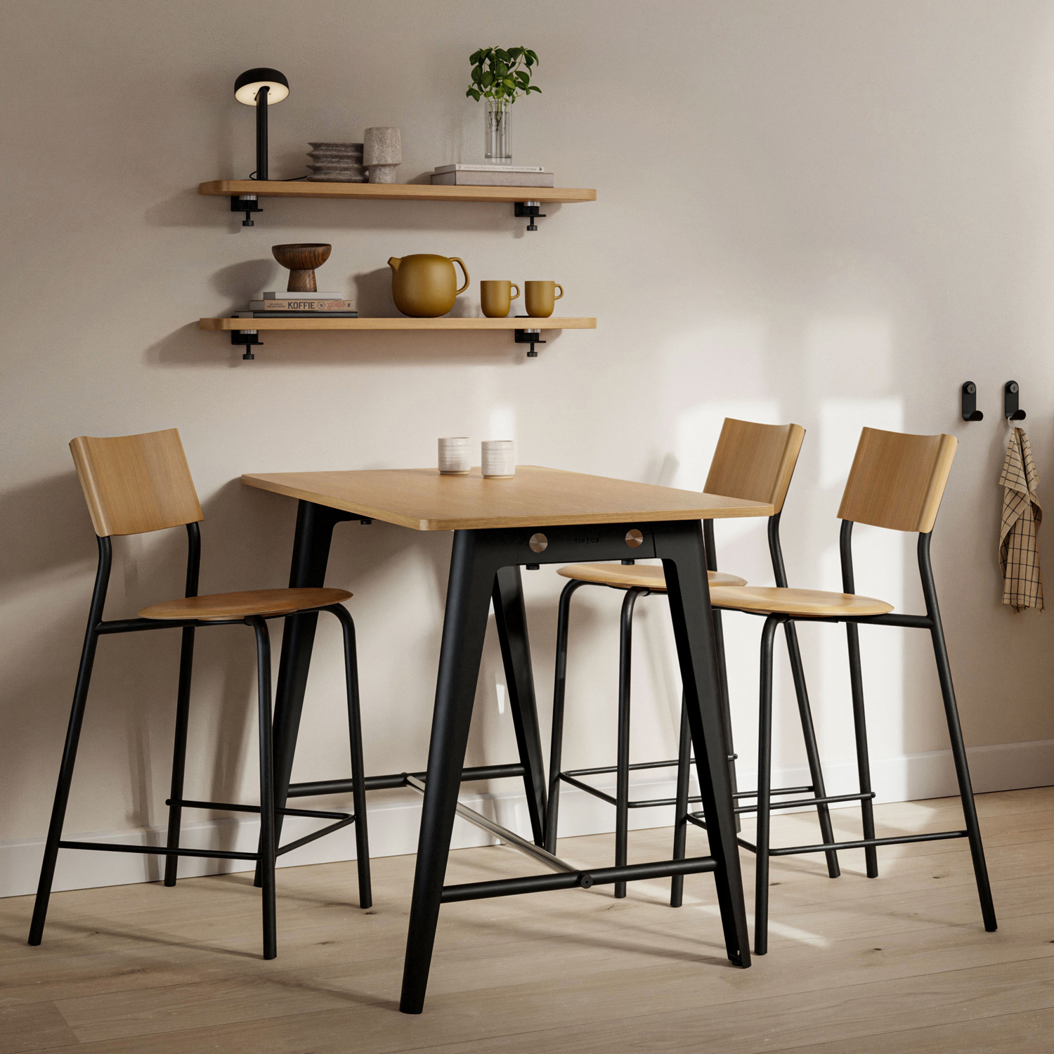 Hochtisch NEW MODERN - öko-zertifiziertes Holz