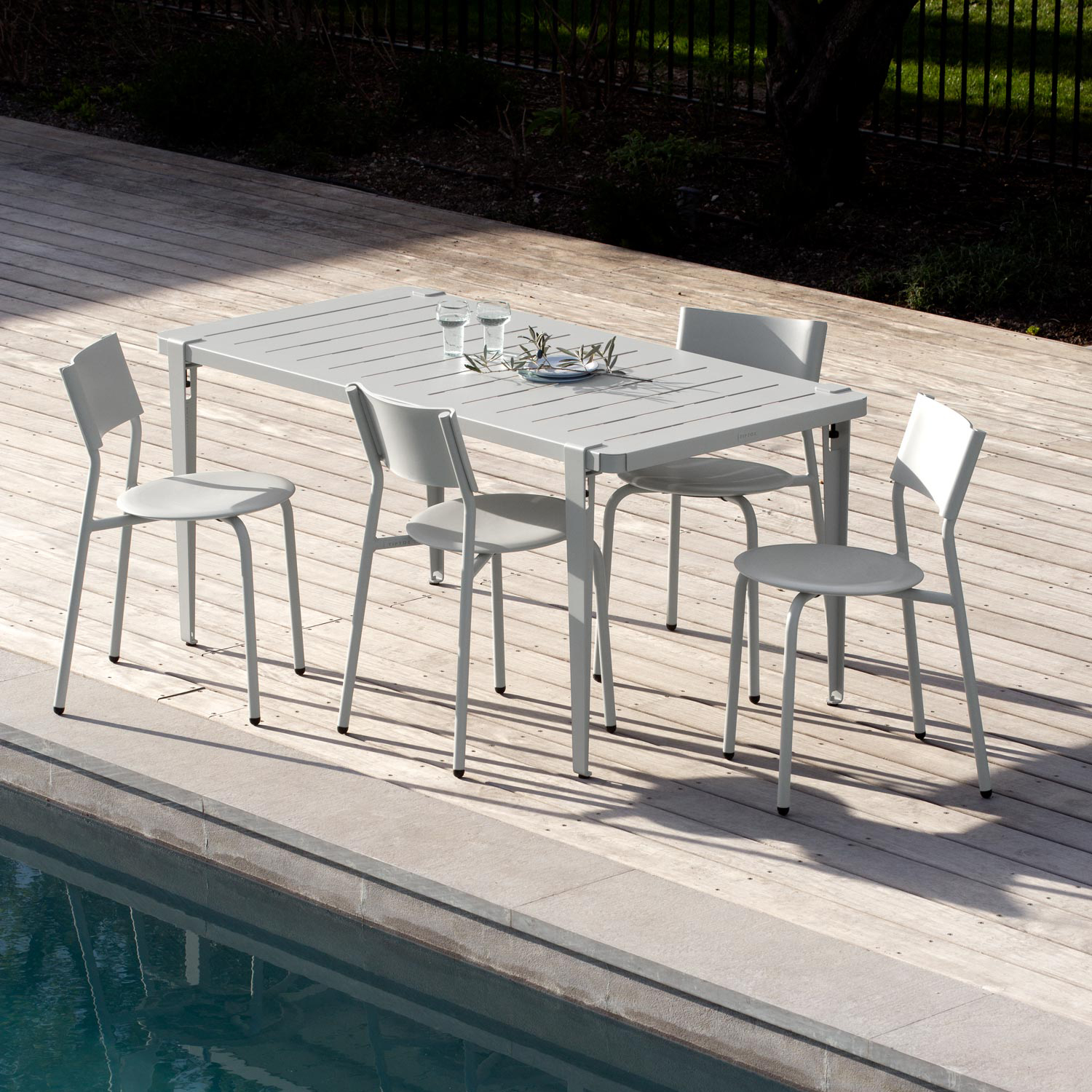 Outdoor table - MIDI collection