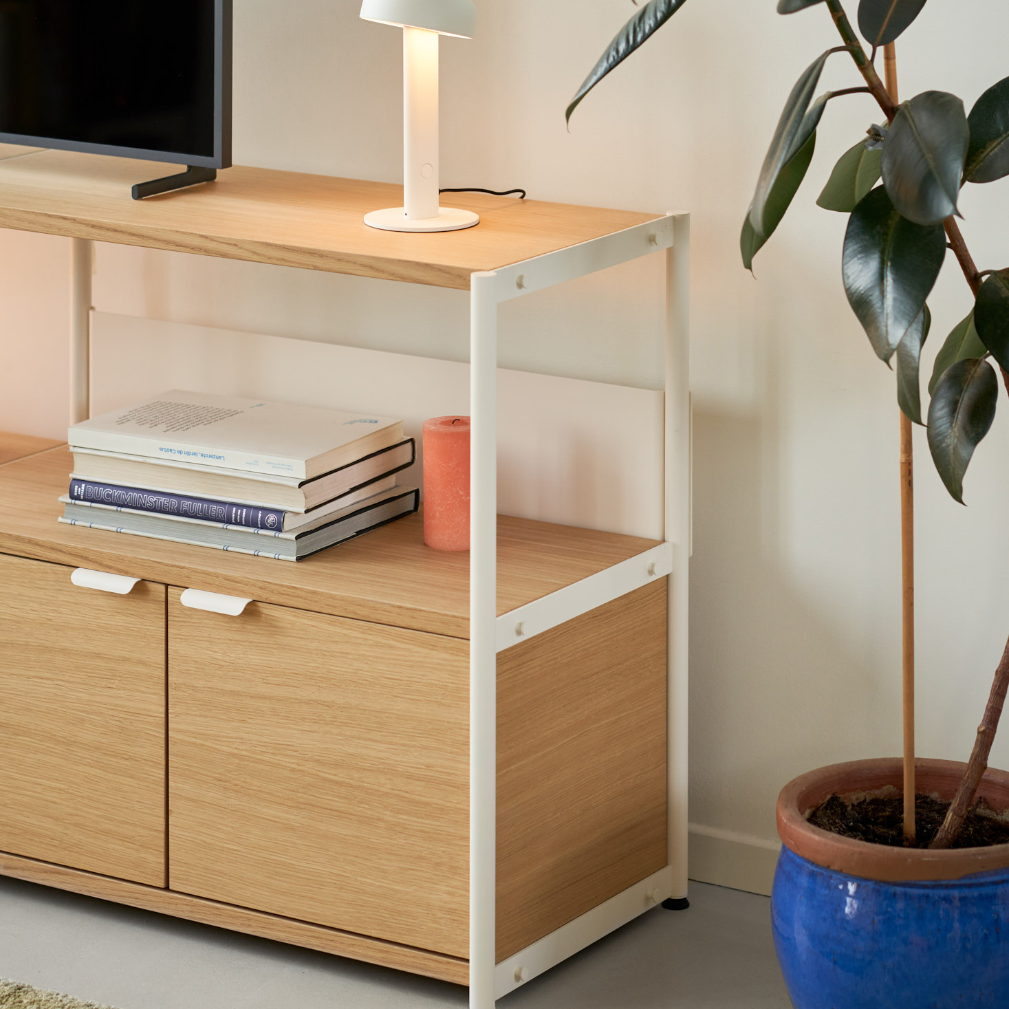 UNIT shelf - H75 to 85 x W164cm - eco-certified wood